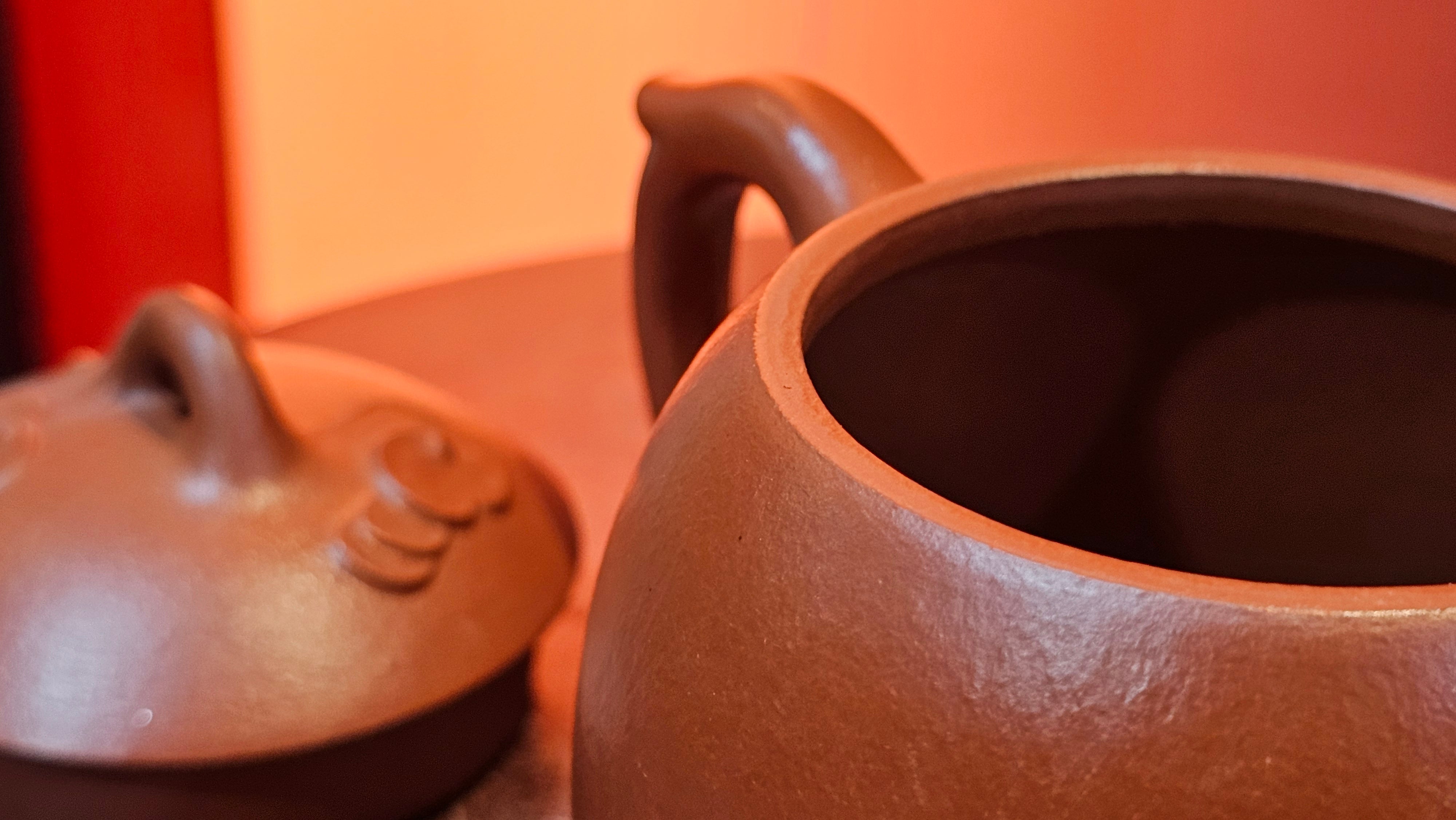 Mini! Qin Quan 秦权, with Oriental Clouds Embellishments 云朵贴花工艺, 115.5ml, Xiao Mei Yao Zhu Ni , by Craftsman Chen Yue Fei 陈跃飞 ~ Congratulations to Mr M.S.! 2049hrs!15th August 2025, Southbury, CT!