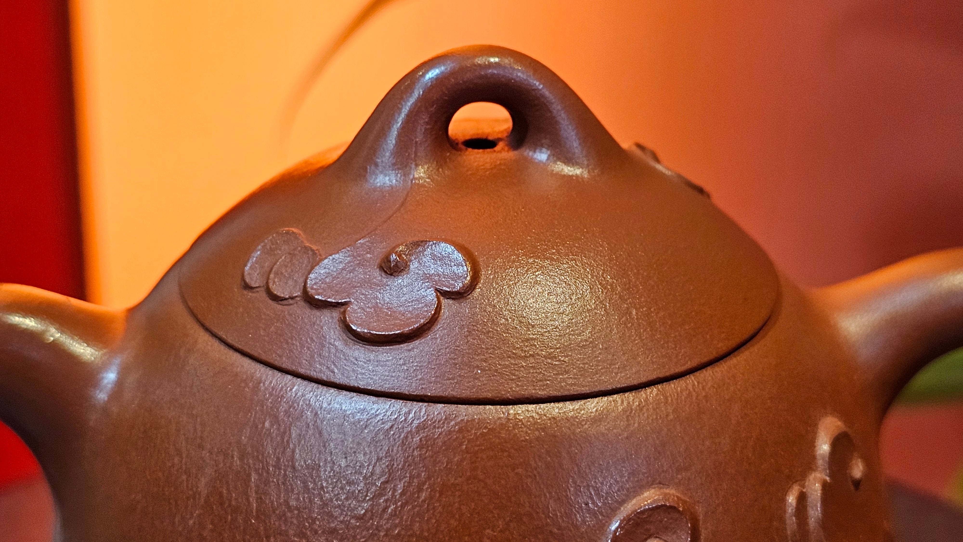 Qin Quan 秦权, with Oriental Clouds Embellishments 云朵贴花工艺, 196.9ml, Xiao Mei Yao Zhu Ni , by Craftsman Chen Yue Fei 陈跃飞 ~ Congratulations to Ms J.P.! 14058hrs 16th August 2025! Salem, OR!