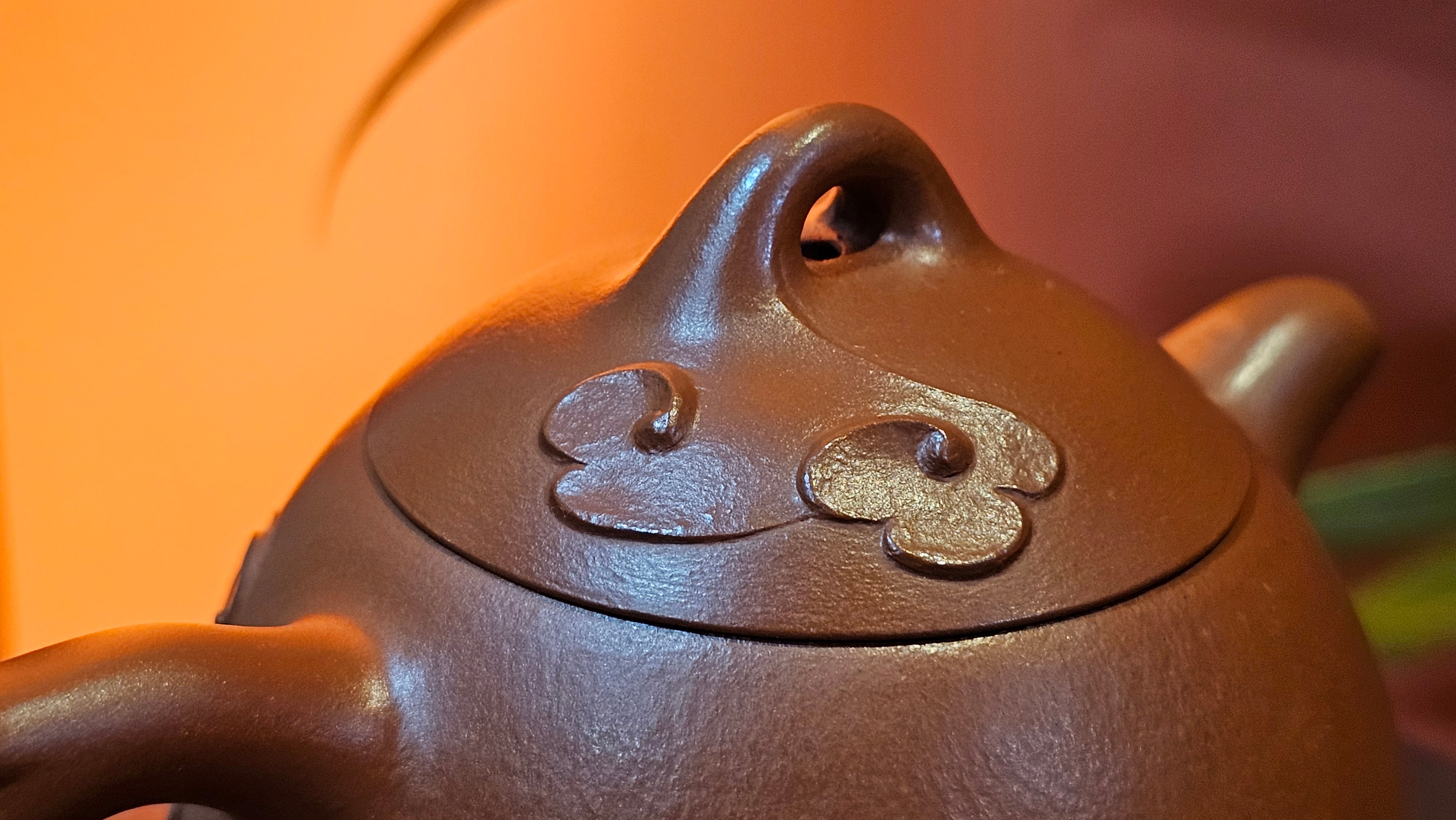 Qin Quan 秦权, with Oriental Clouds Embellishments 云朵贴花工艺, 196.9ml, Xiao Mei Yao Zhu Ni , by Craftsman Chen Yue Fei 陈跃飞 ~ Congratulations to Ms J.P.! 14058hrs 16th August 2025! Salem, OR!