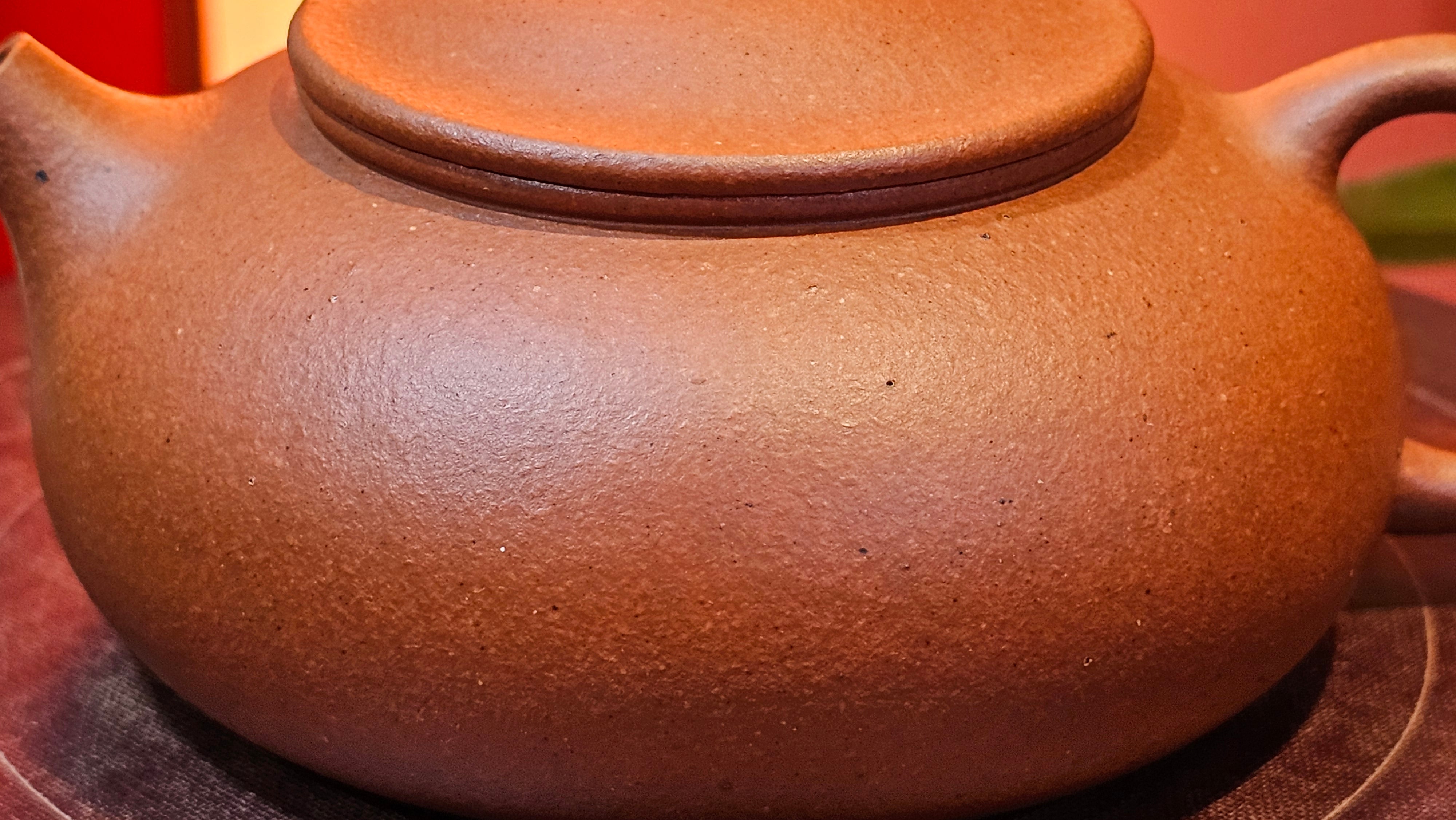 Han Jiang 寒江, 209.3ml, rare Zhu Sha 朱砂 (highest granularity form of ZhuNi), by Craftsman Gu Xiao Ming 顾小明 ~ Congratulations to Mr K.B.! 1555hrs 26th August 2025, Lake Oswego! OR!