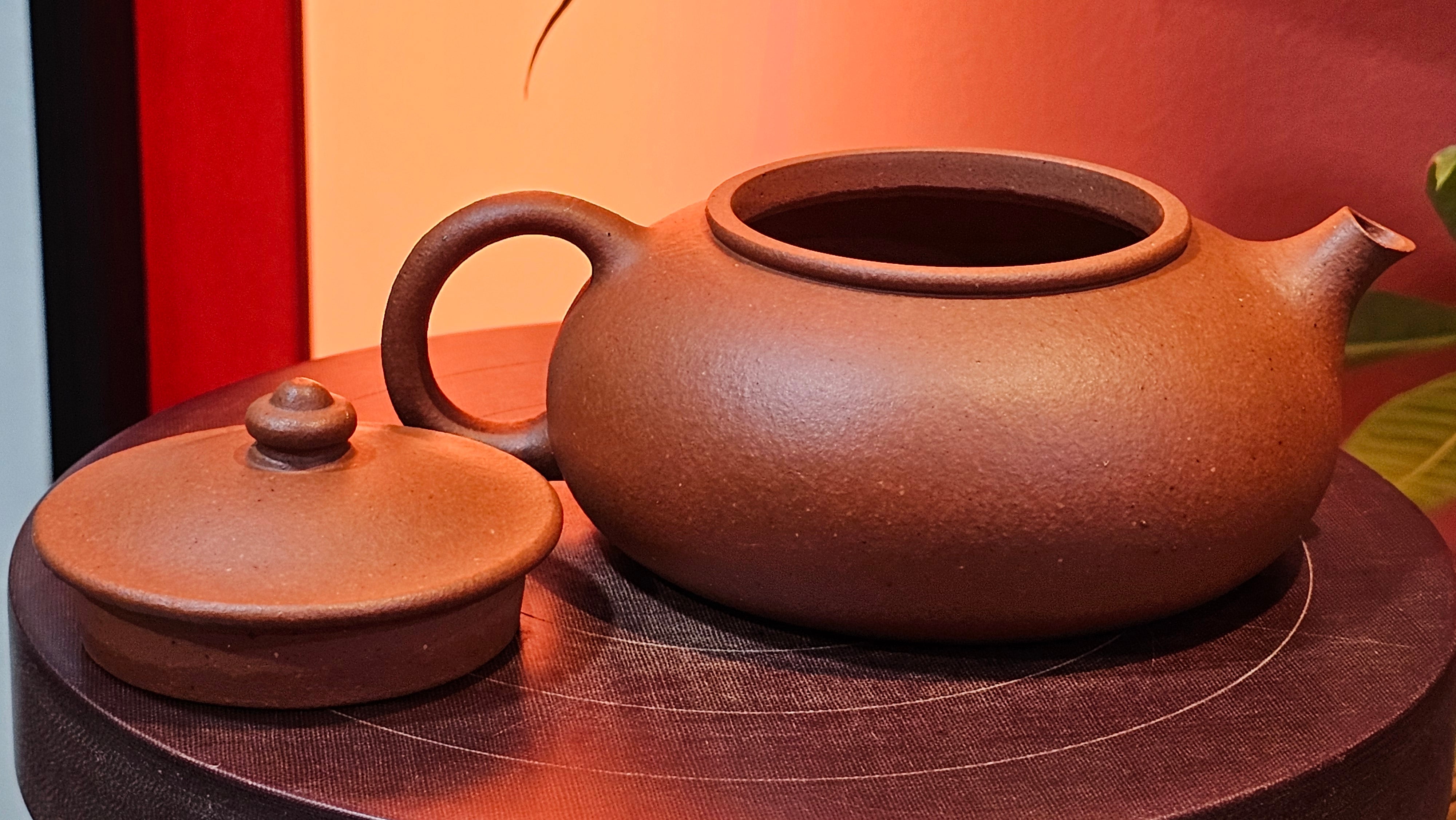 Han Jiang 寒江, 209.3ml, rare Zhu Sha 朱砂 (highest granularity form of ZhuNi), by Craftsman Gu Xiao Ming 顾小明 ~ Congratulations to Mr K.B.! 1555hrs 26th August 2025, Lake Oswego! OR!