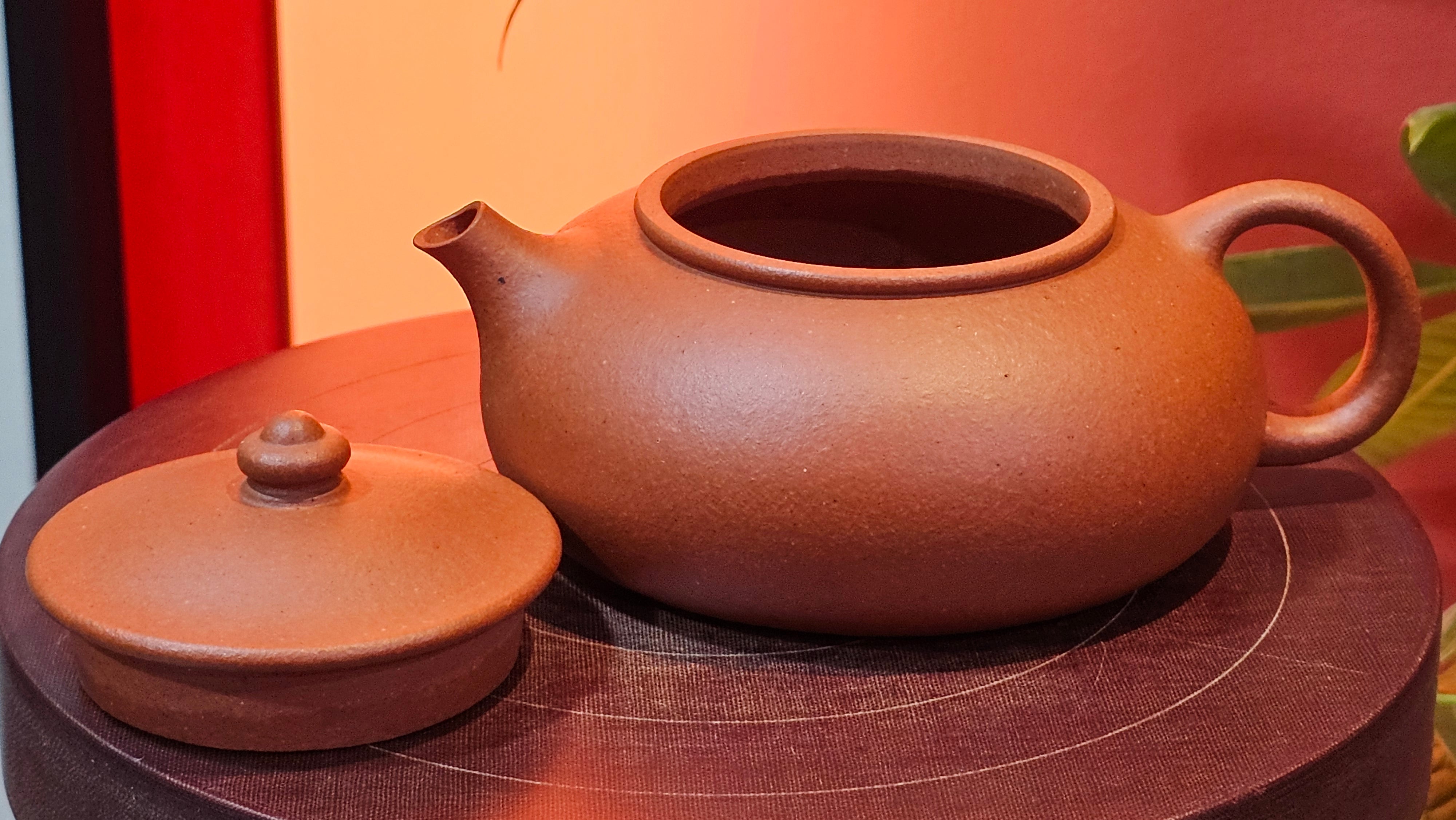 Han Jiang 寒江, 209.3ml, rare Zhu Sha 朱砂 (highest granularity form of ZhuNi), by Craftsman Gu Xiao Ming 顾小明 ~ Congratulations to Mr K.B.! 1555hrs 26th August 2025, Lake Oswego! OR!