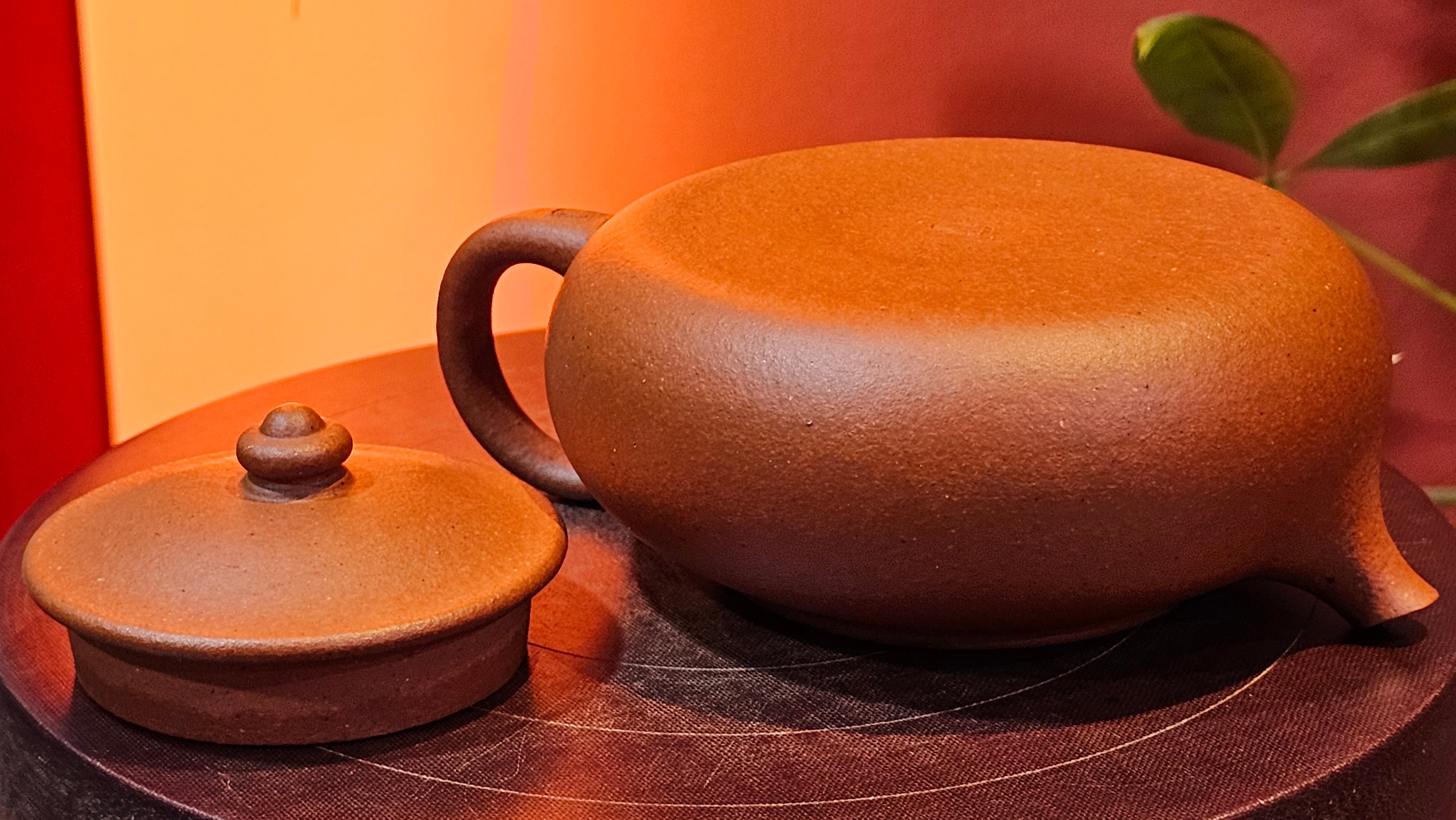 Han Jiang 寒江, 209.3ml, rare Zhu Sha 朱砂 (highest granularity form of ZhuNi), by Craftsman Gu Xiao Ming 顾小明 ~ Congratulations to Mr K.B.! 1555hrs 26th August 2025, Lake Oswego! OR!