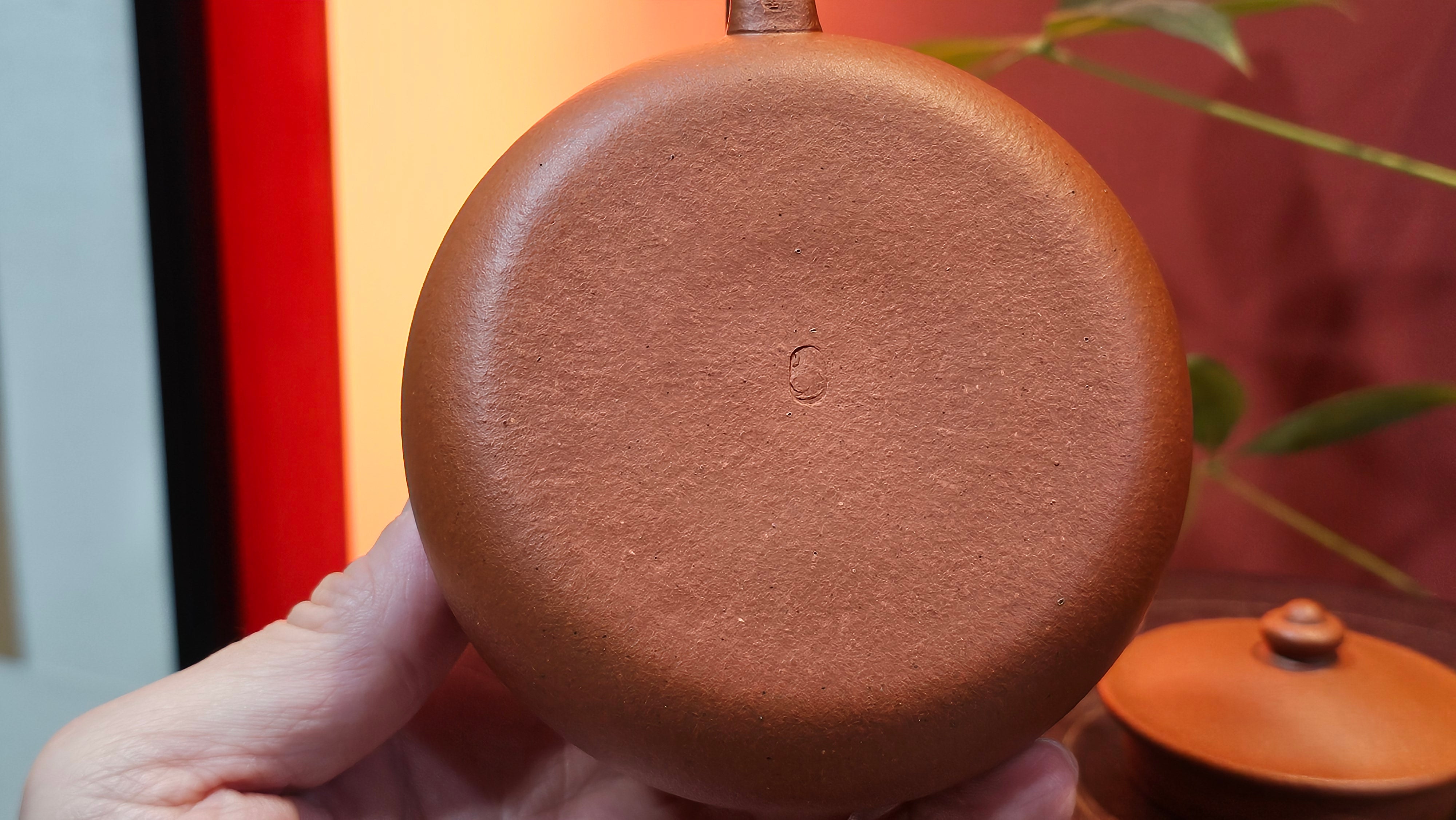 Han Jiang 寒江, 209.3ml, rare Zhu Sha 朱砂 (highest granularity form of ZhuNi), by Craftsman Gu Xiao Ming 顾小明 ~ Congratulations to Mr K.B.! 1555hrs 26th August 2025, Lake Oswego! OR!