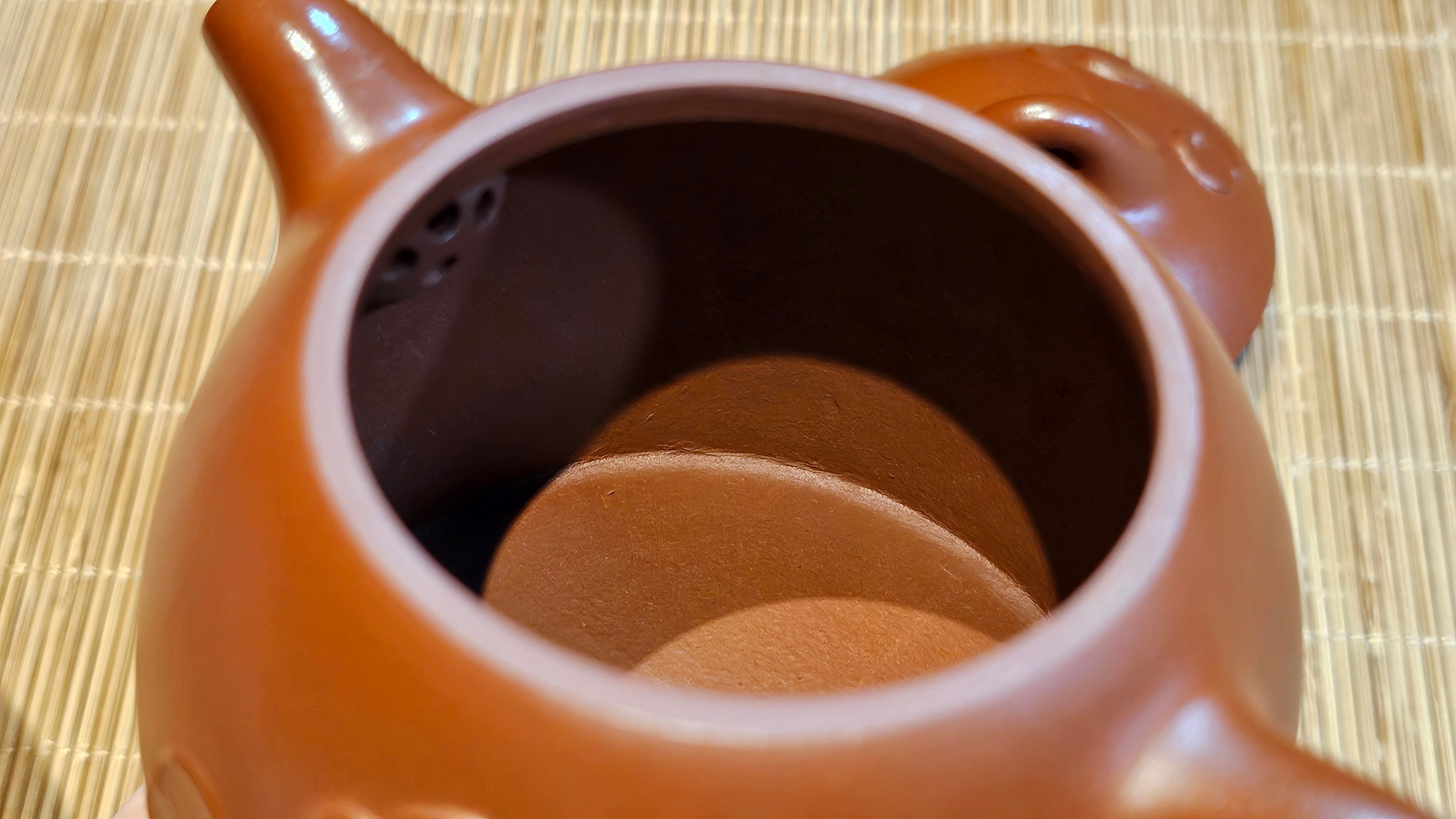 Qin Quan 秦权, with Oriental Clouds Embellishments 云朵贴花工艺, 196.9ml, Xiao Mei Yao Zhu Ni , by Craftsman Chen Yue Fei 陈跃飞 ~ Congratulations to Ms J.P.! 14058hrs 16th August 2025! Salem, OR!