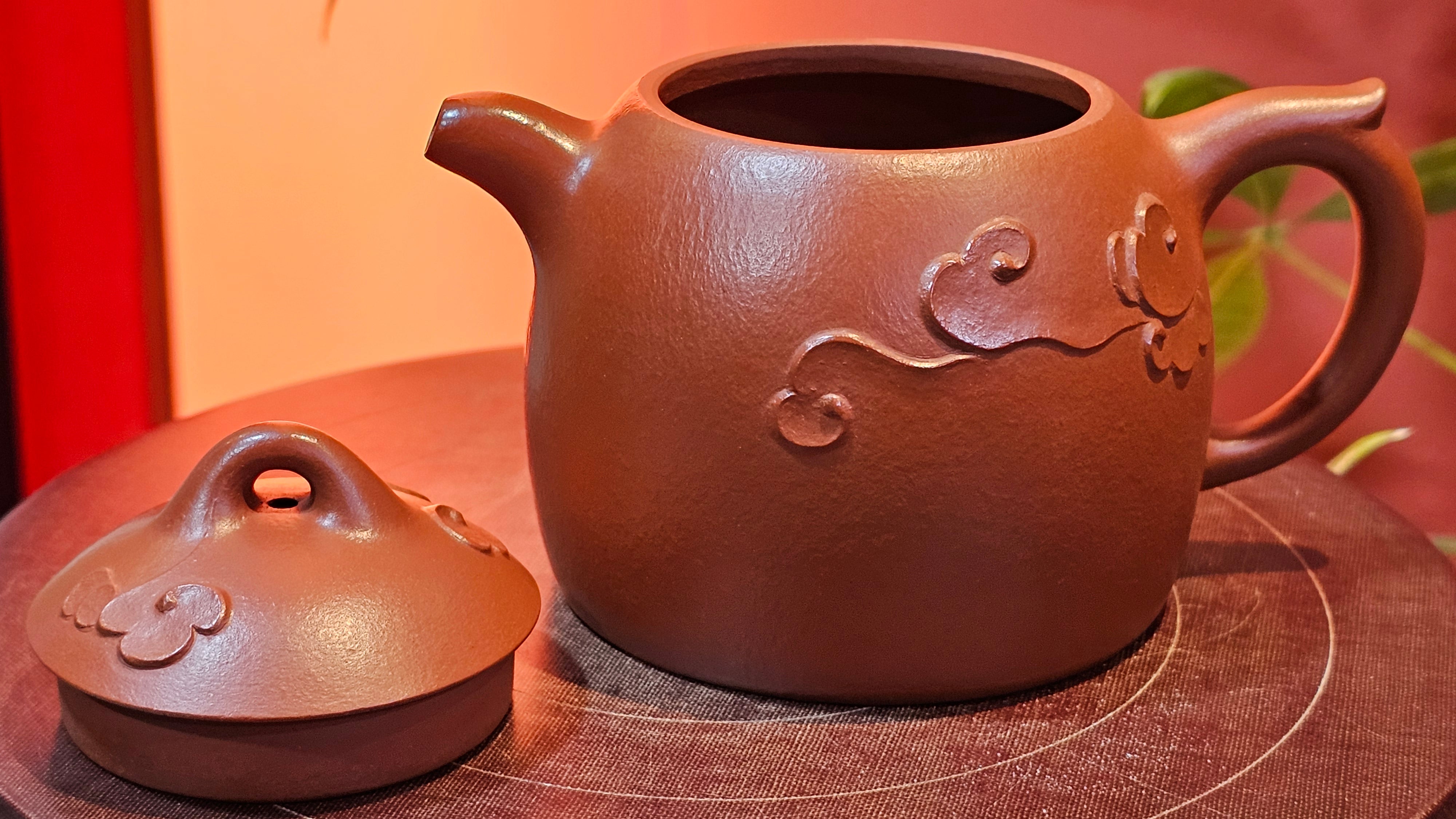 Qin Quan 秦权, with Oriental Clouds Embellishments 云朵贴花工艺, 196.9ml, Xiao Mei Yao Zhu Ni , by Craftsman Chen Yue Fei 陈跃飞 ~ Congratulations to Ms J.P.! 14058hrs 16th August 2025! Salem, OR!