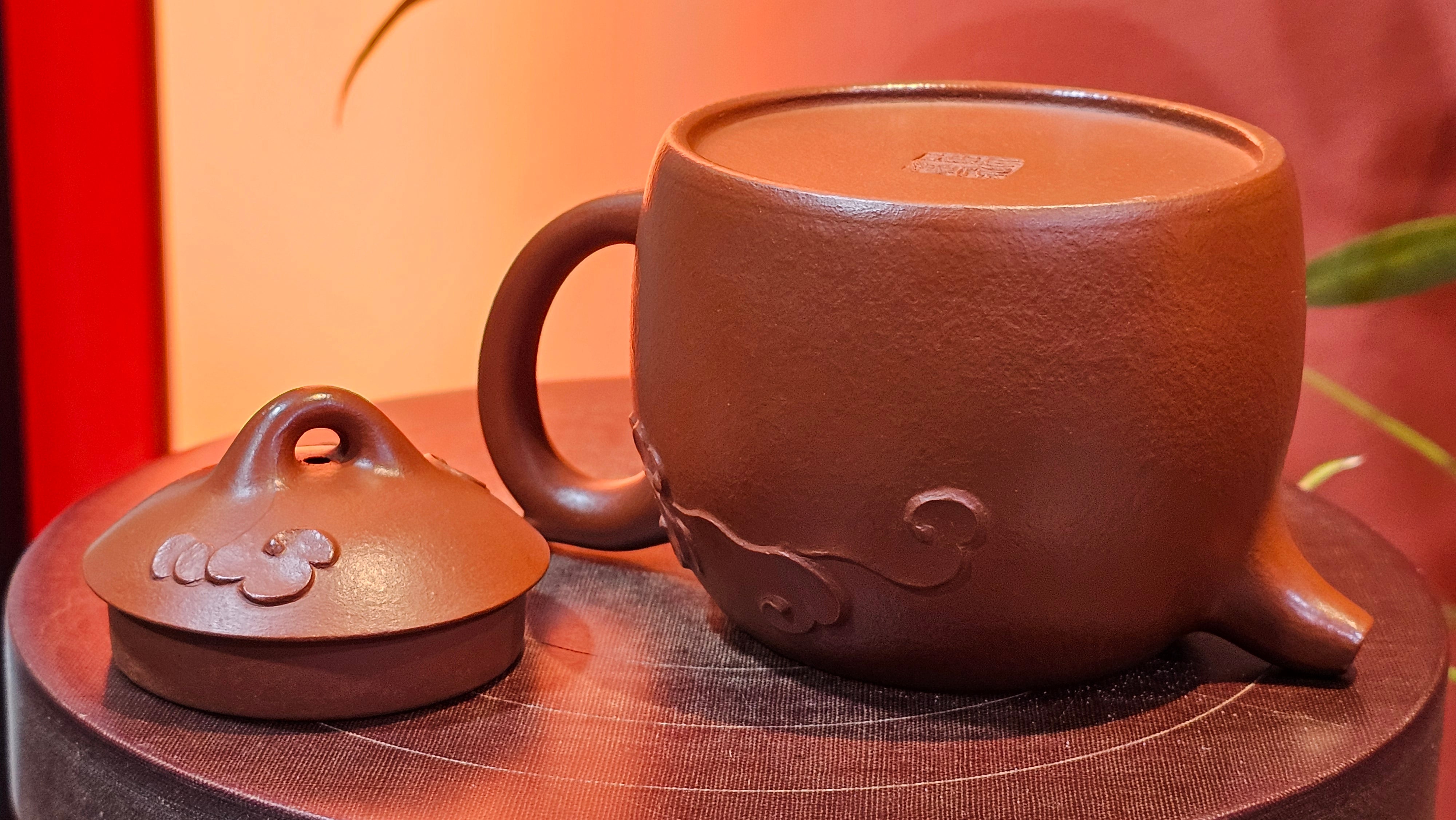 Qin Quan 秦权, with Oriental Clouds Embellishments 云朵贴花工艺, 196.9ml, Xiao Mei Yao Zhu Ni , by Craftsman Chen Yue Fei 陈跃飞 ~ Congratulations to Ms J.P.! 14058hrs 16th August 2025! Salem, OR!