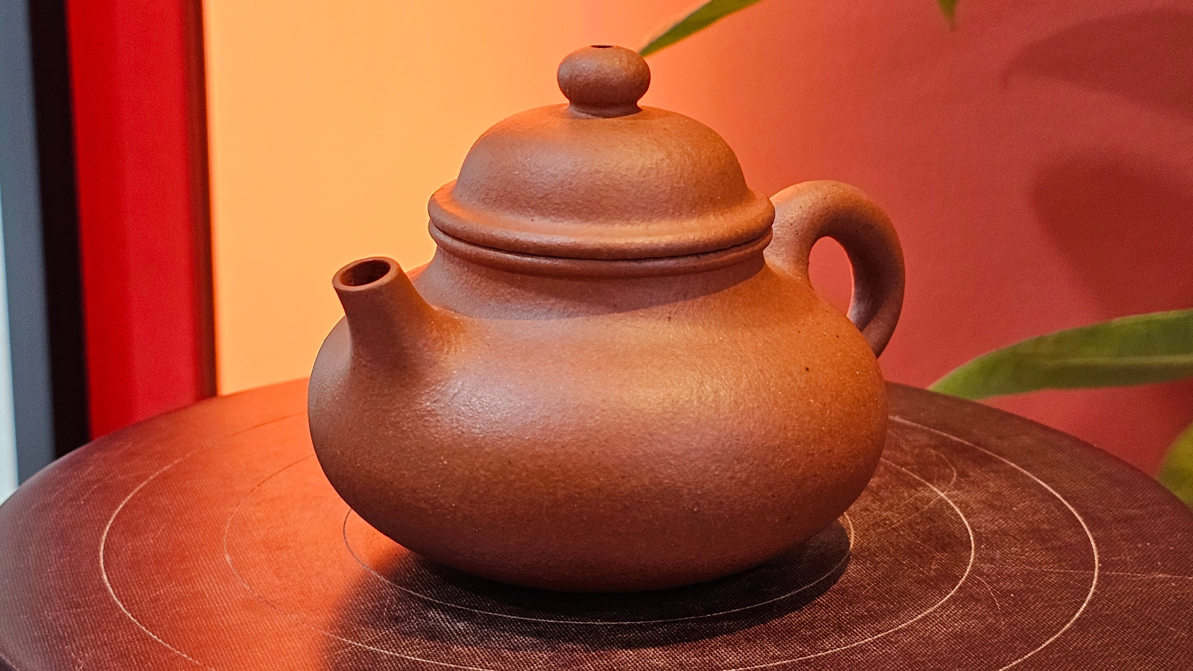 Rong Tian 容天, 134.7ml, rare Zhu Sha 朱砂 (highest granularity form of ZhuNi), by Craftsman Gu Xiao Ming 顾小明 ~ Congratulations to Mr B.B.! 1326hrs 16th August 2025, Austin, TX!