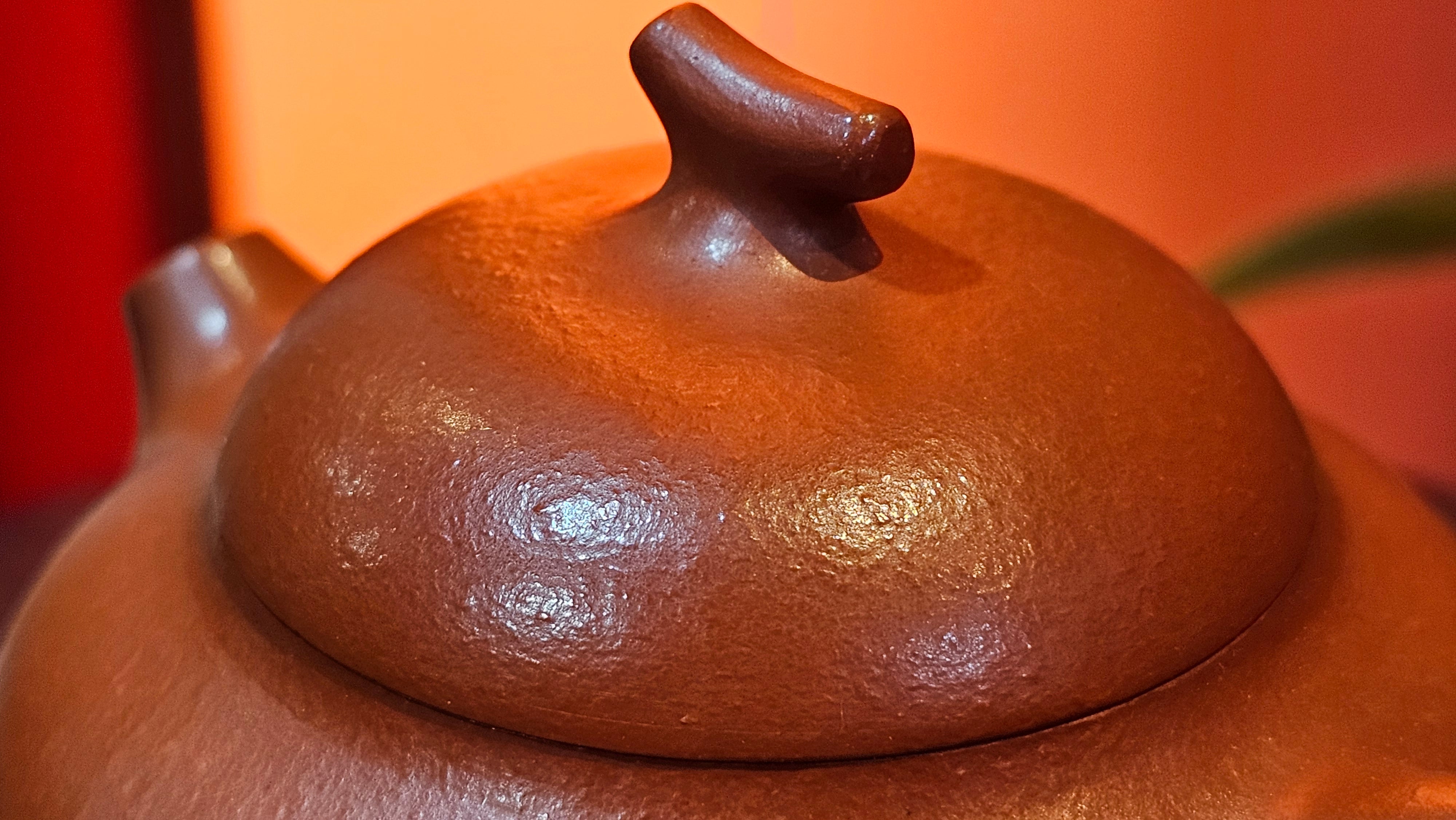 Qie Gua 茄瓜, 132.8ml, Xiao Mei Yao Zhu Ni 小煤窑朱泥,  by our Collaborative Craftsman Wang Hui 王慧, Poem Engraving by Craftsman 一德书 ~ Congratulations!to Mr D.D.! 2153hrs 27th August 2025! Jersey City, NJ!