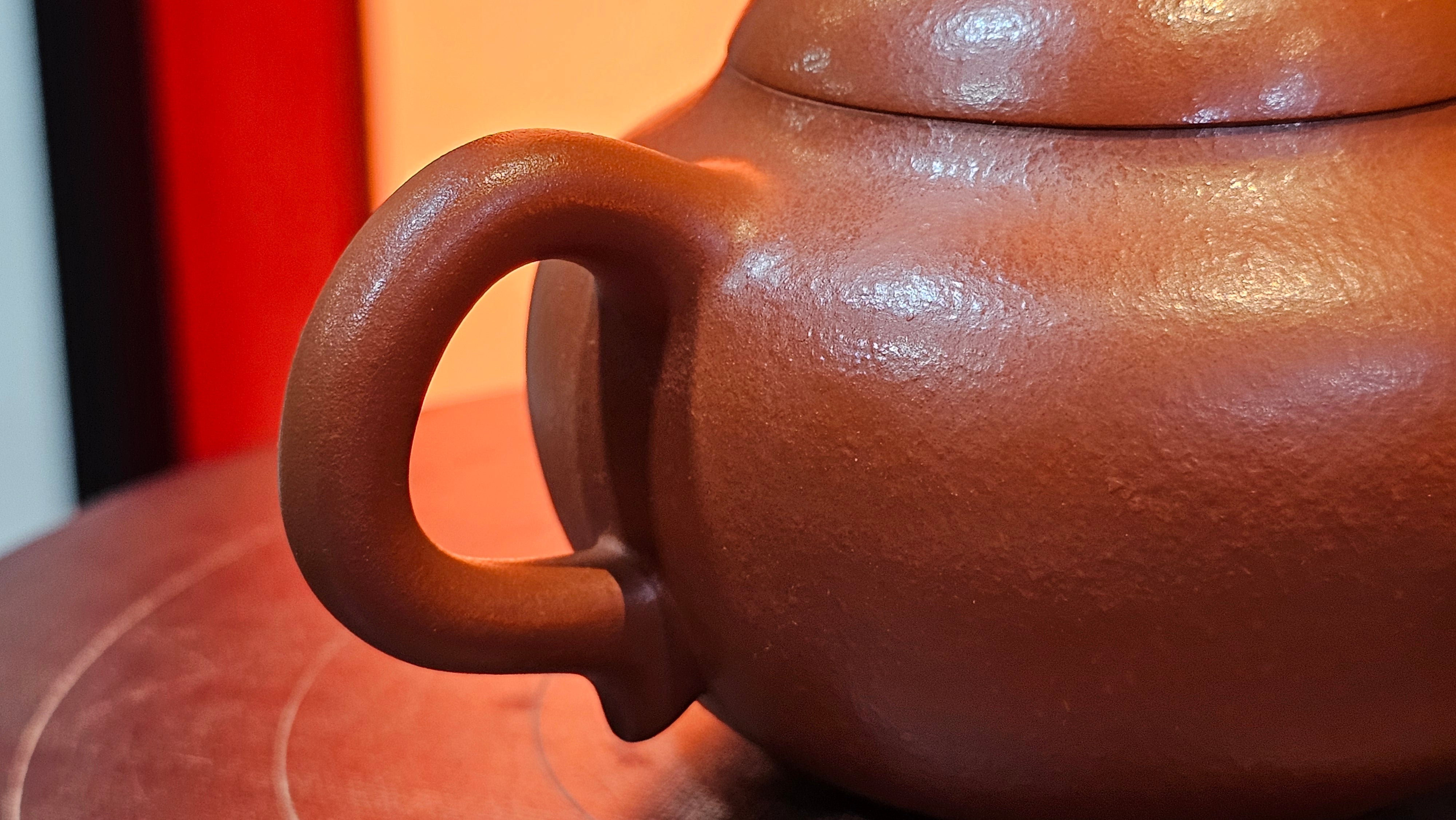 Qie Gua 茄瓜, 132.8ml, Xiao Mei Yao Zhu Ni 小煤窑朱泥,  by our Collaborative Craftsman Wang Hui 王慧, Poem Engraving by Craftsman 一德书 ~ Congratulations!to Mr D.D.! 2153hrs 27th August 2025! Jersey City, NJ!