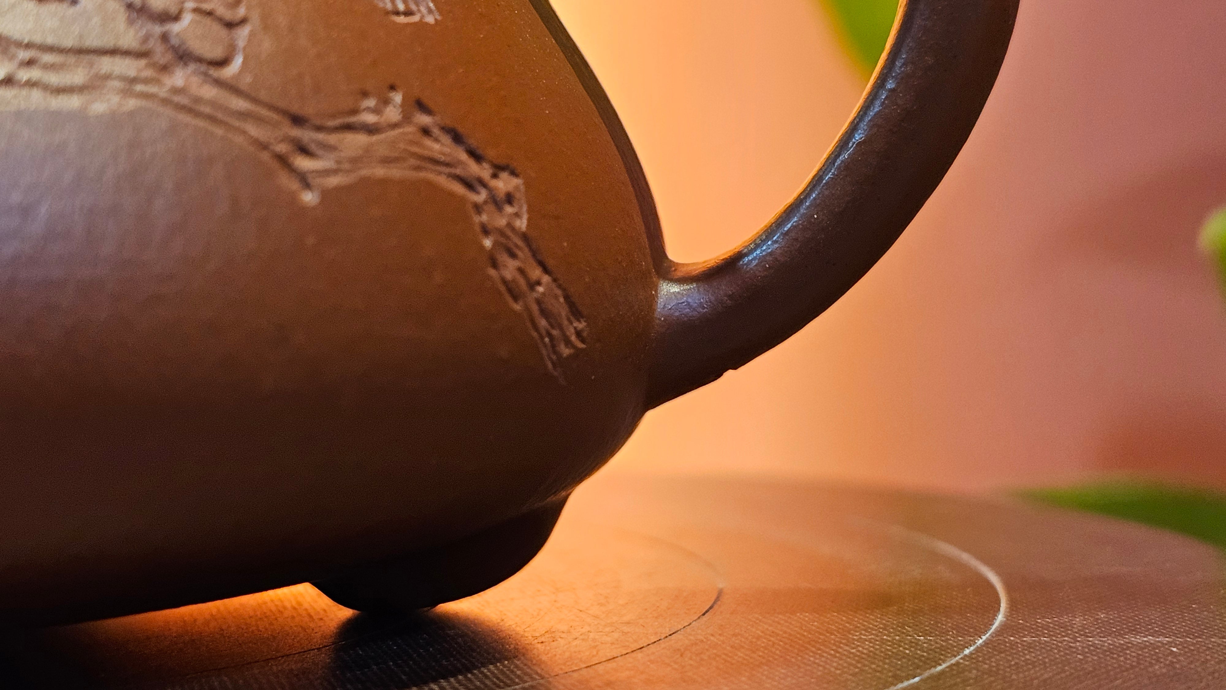 Jing Zhou Shi Piao 景舟石瓢, 257.3ml, Xiao Mei Yao Zhu Ni 小煤窑朱泥, by Craftsman Wang Xing 王兴; "暗香疏影" and Plum Blossoms Engraving by Craftsman Yi De Shu 一德书 ~ Congratulations to Mr K.F.! 1455hrs 17th August 2025, Chamblee, GA!