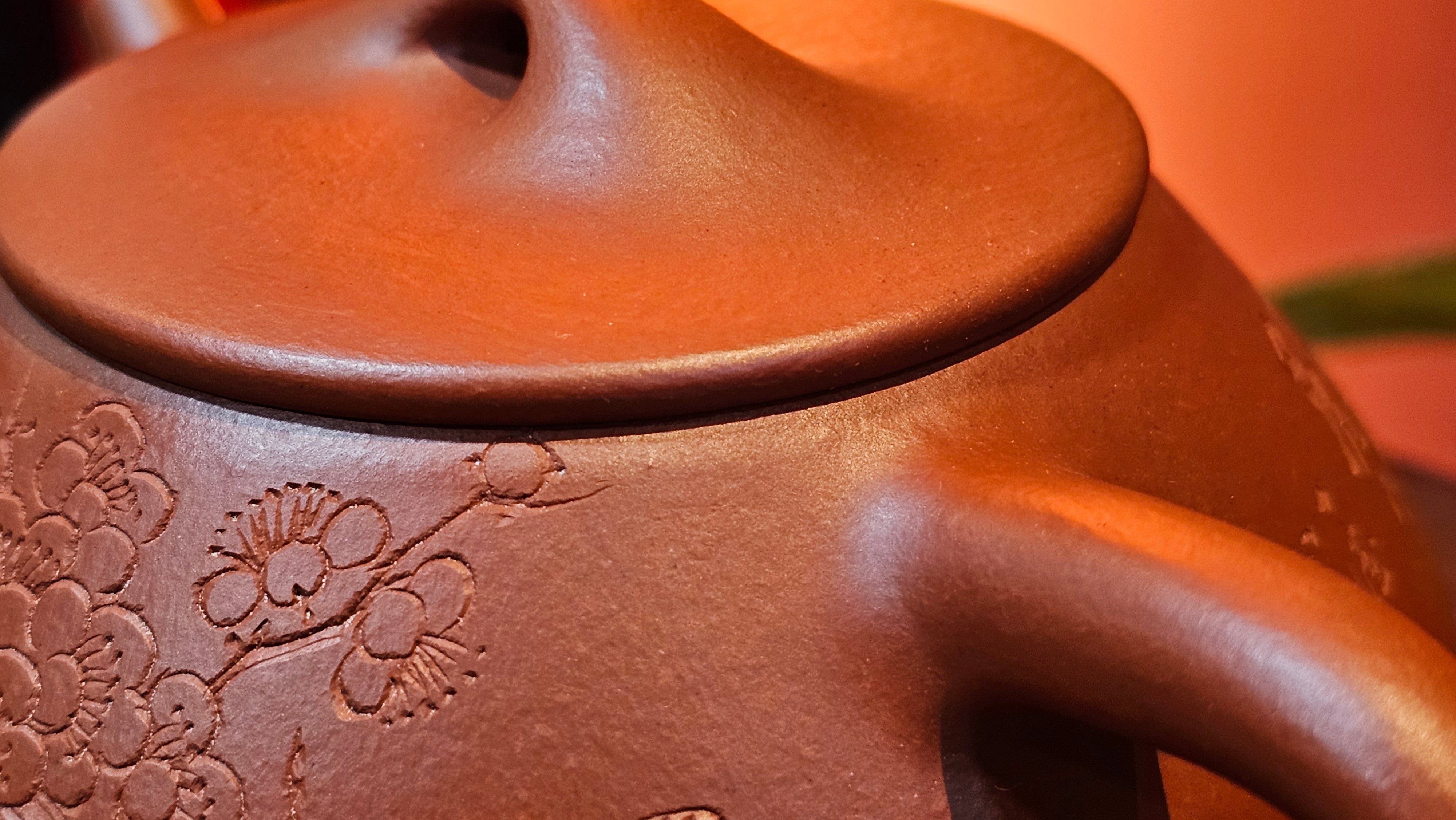 Jing Zhou Shi Piao 景舟石瓢, 257.3ml, Xiao Mei Yao Zhu Ni 小煤窑朱泥, by Craftsman Wang Xing 王兴; "暗香疏影" and Plum Blossoms Engraving by Craftsman Yi De Shu 一德书 ~ Congratulations to Mr K.F.! 1455hrs 17th August 2025, Chamblee, GA!