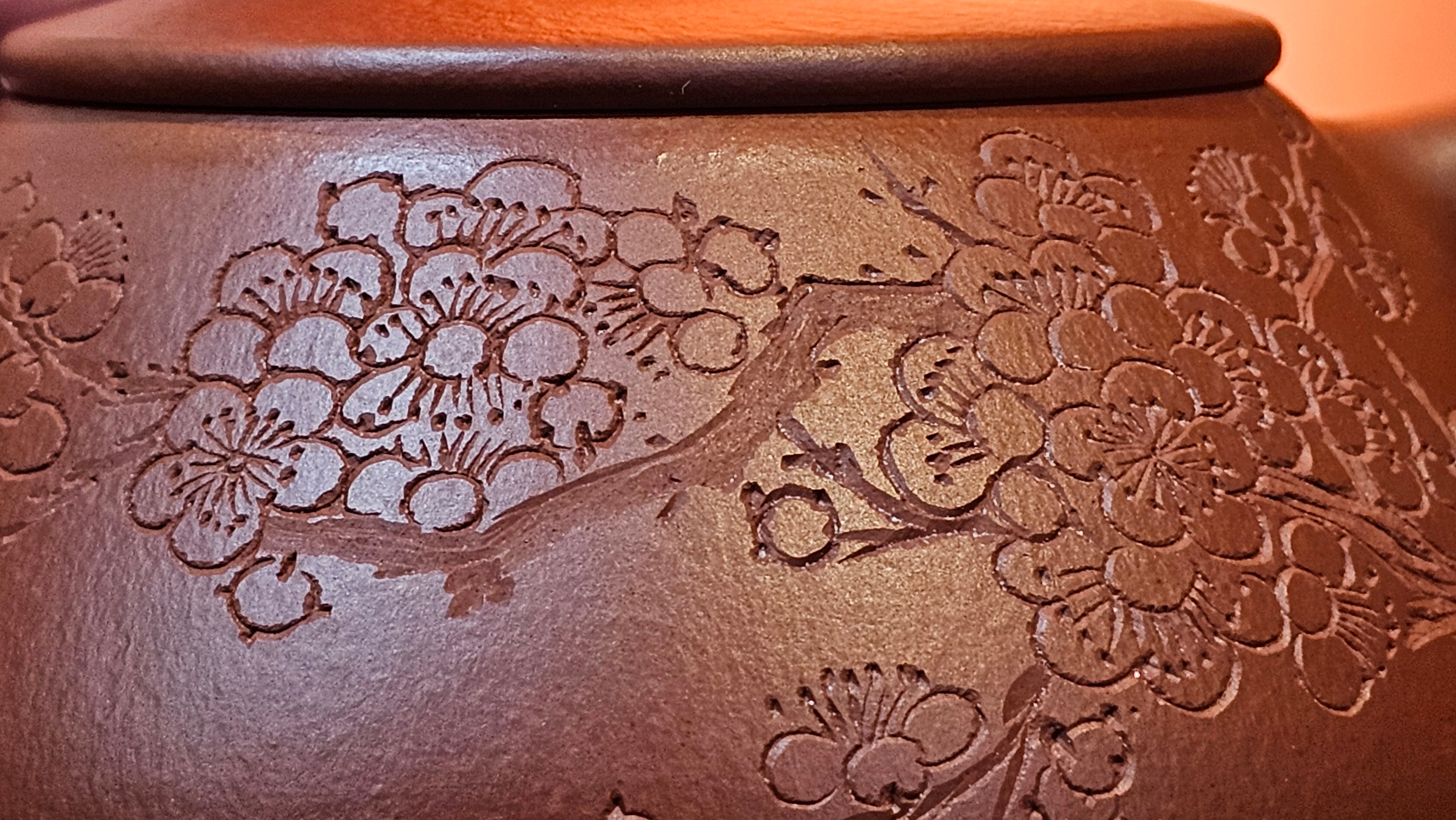 Jing Zhou Shi Piao 景舟石瓢, 257.3ml, Xiao Mei Yao Zhu Ni 小煤窑朱泥, by Craftsman Wang Xing 王兴; "暗香疏影" and Plum Blossoms Engraving by Craftsman Yi De Shu 一德书 ~ Congratulations to Mr K.F.! 1455hrs 17th August 2025, Chamblee, GA!