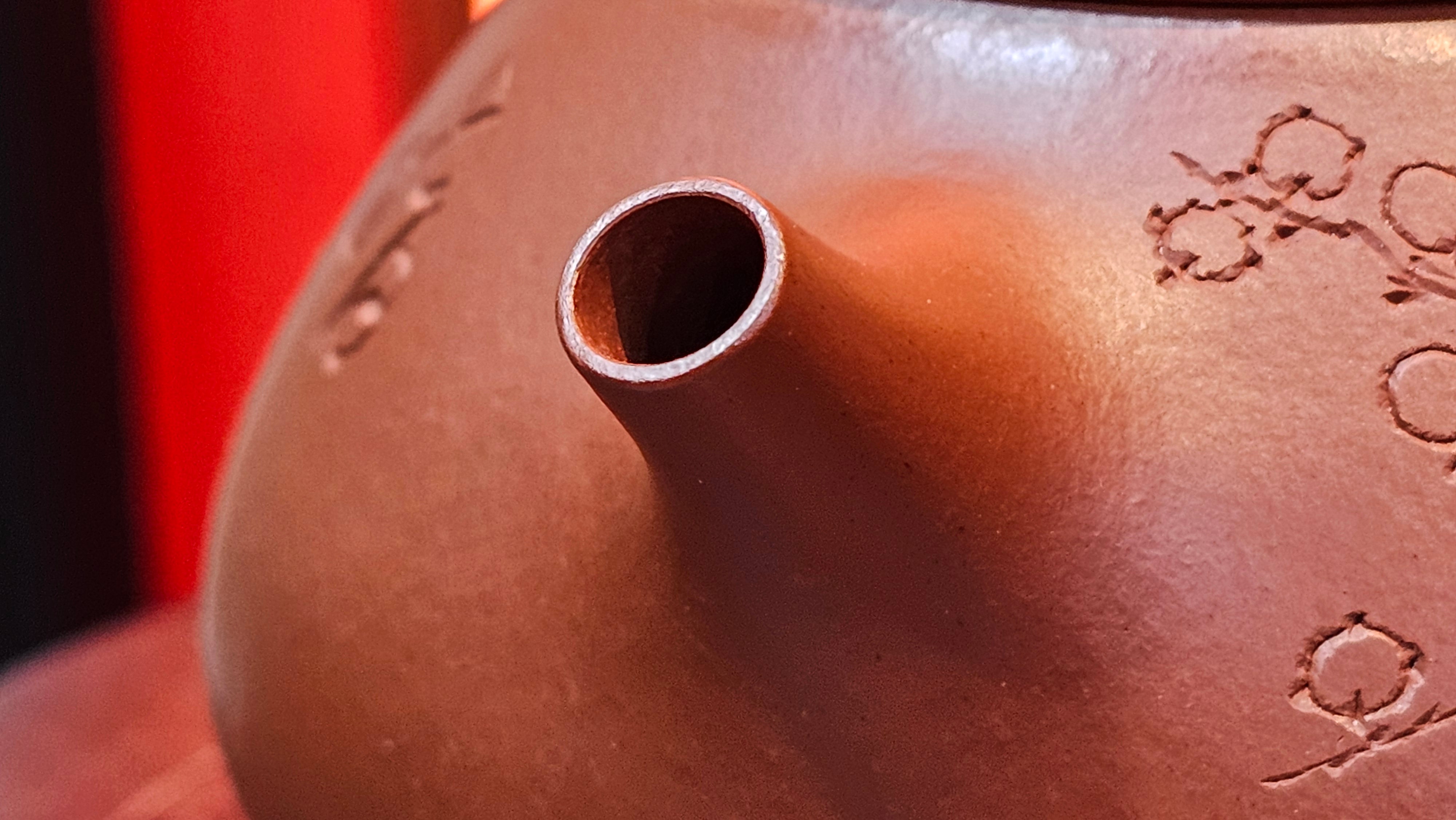 Jing Zhou Shi Piao 景舟石瓢, 257.3ml, Xiao Mei Yao Zhu Ni 小煤窑朱泥, by Craftsman Wang Xing 王兴; "暗香疏影" and Plum Blossoms Engraving by Craftsman Yi De Shu 一德书 ~ Congratulations to Mr K.F.! 1455hrs 17th August 2025, Chamblee, GA!