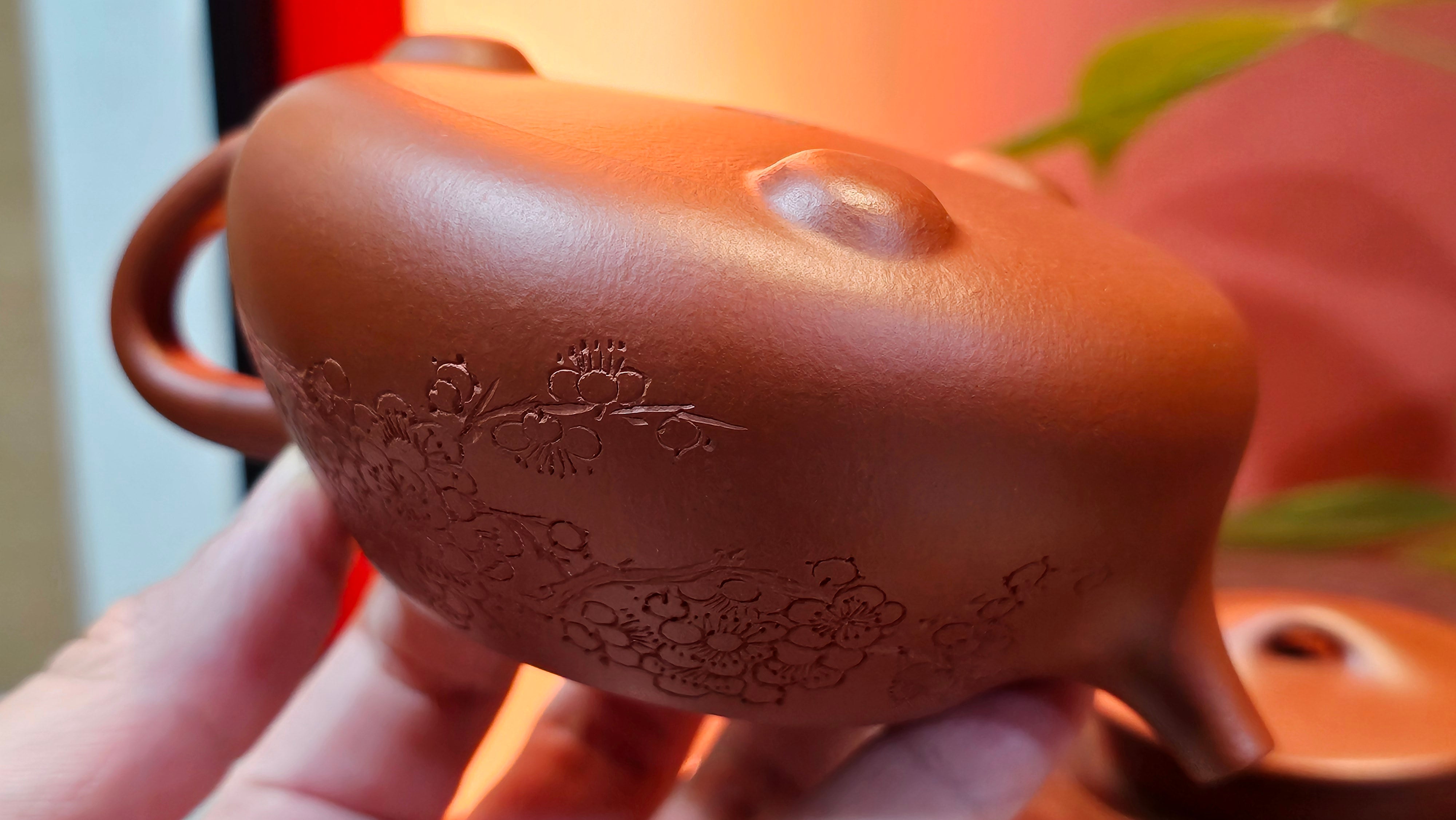 Jing Zhou Shi Piao 景舟石瓢, 257.3ml, Xiao Mei Yao Zhu Ni 小煤窑朱泥, by Craftsman Wang Xing 王兴; "暗香疏影" and Plum Blossoms Engraving by Craftsman Yi De Shu 一德书 ~ Congratulations to Mr K.F.! 1455hrs 17th August 2025, Chamblee, GA!