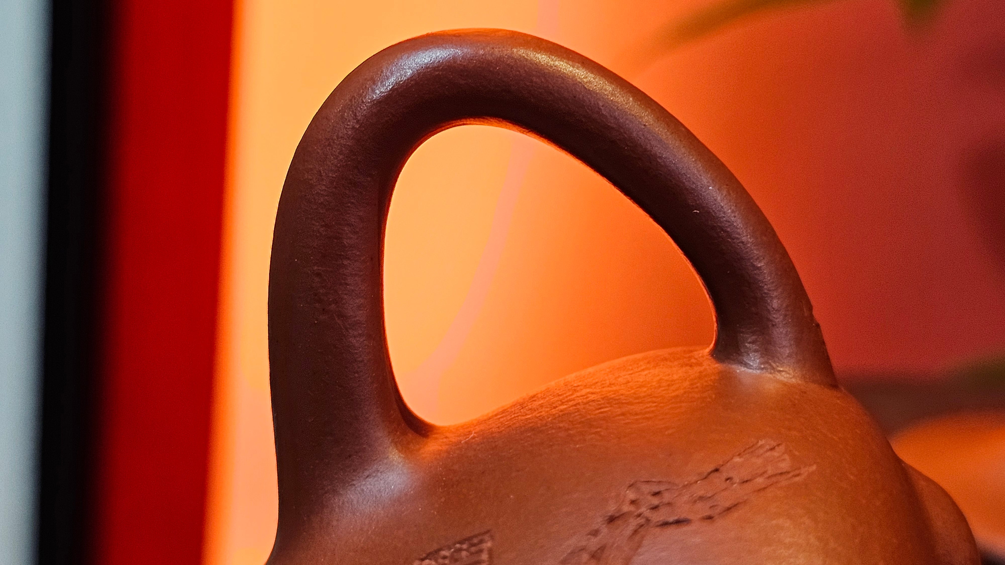 Jing Zhou Shi Piao 景舟石瓢, 257.3ml, Xiao Mei Yao Zhu Ni 小煤窑朱泥, by Craftsman Wang Xing 王兴; "暗香疏影" and Plum Blossoms Engraving by Craftsman Yi De Shu 一德书 ~ Congratulations to Mr K.F.! 1455hrs 17th August 2025, Chamblee, GA!