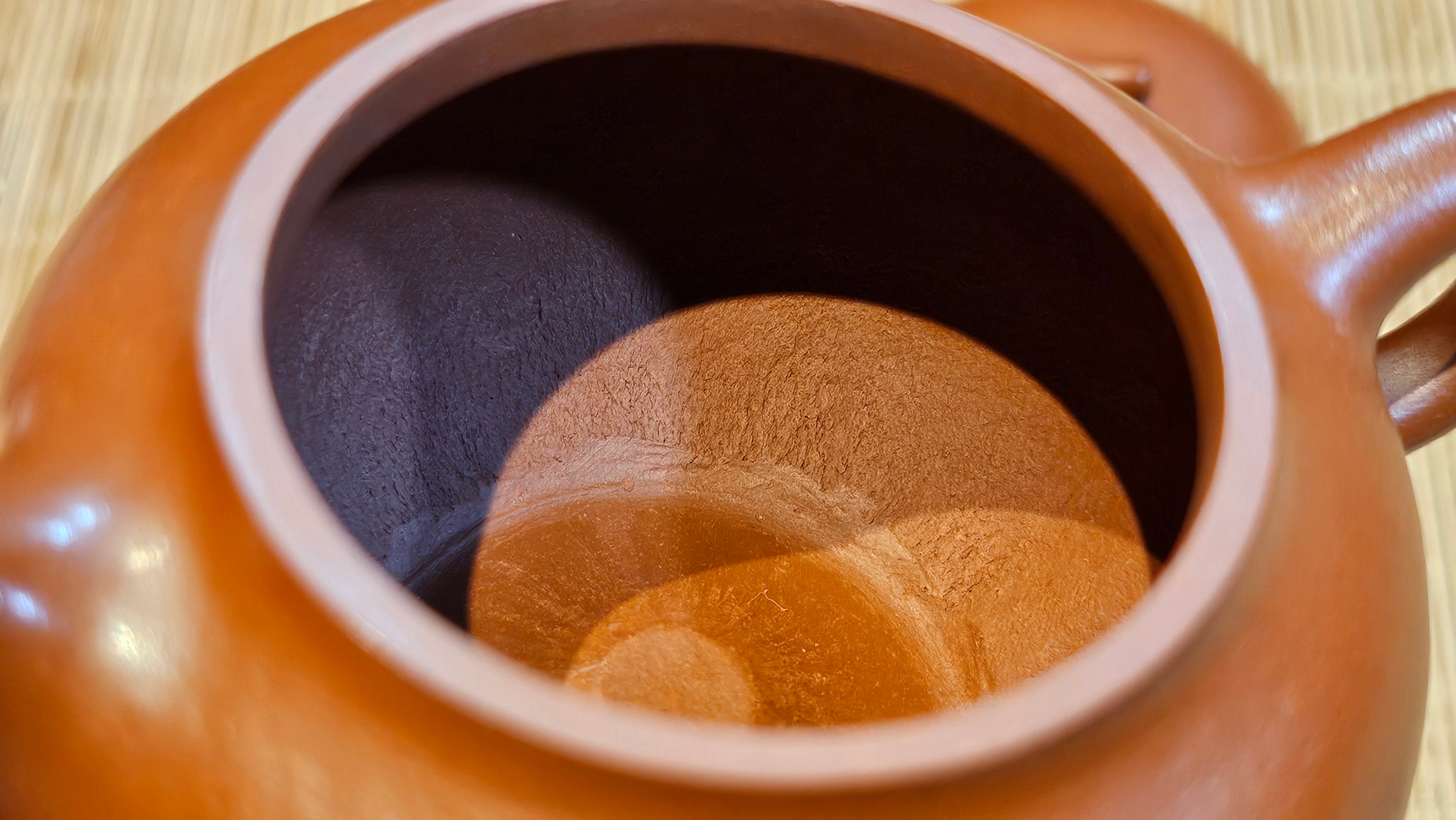 Qie Gua 茄瓜, 132.8ml, Xiao Mei Yao Zhu Ni 小煤窑朱泥,  by our Collaborative Craftsman Wang Hui 王慧, Poem Engraving by Craftsman 一德书 ~ Congratulations!to Mr D.D.! 2153hrs 27th August 2025! Jersey City, NJ!