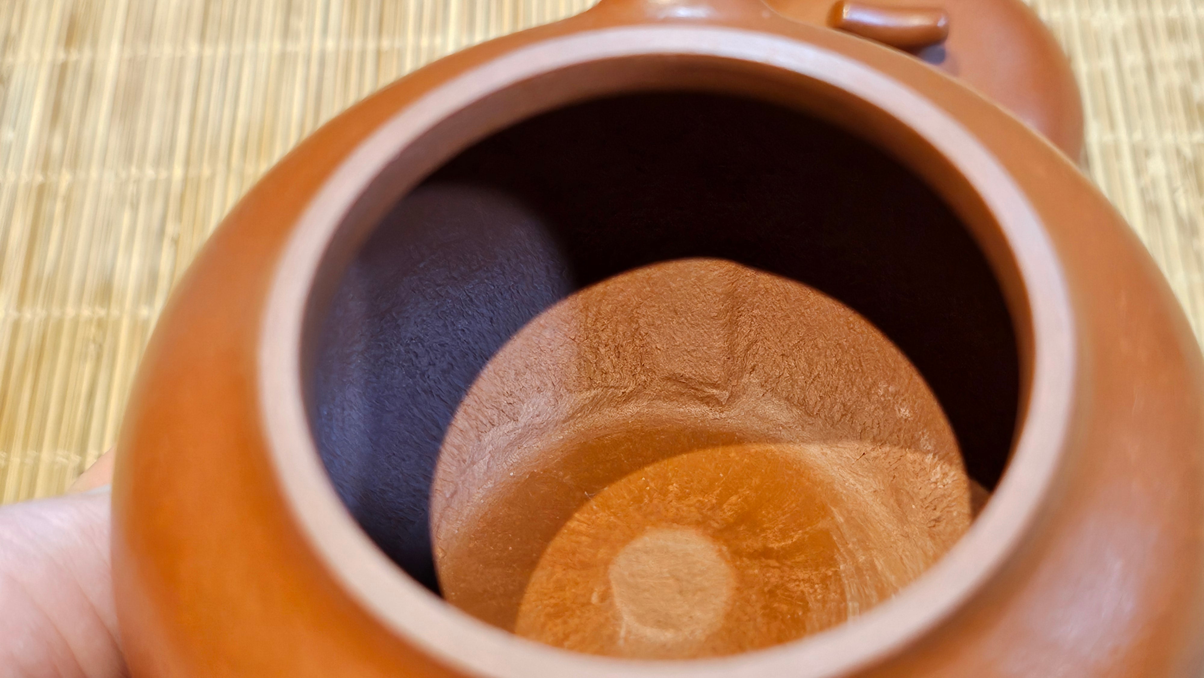 Qie Gua 茄瓜, 132.8ml, Xiao Mei Yao Zhu Ni 小煤窑朱泥,  by our Collaborative Craftsman Wang Hui 王慧, Poem Engraving by Craftsman 一德书 ~ Congratulations!to Mr D.D.! 2153hrs 27th August 2025! Jersey City, NJ!