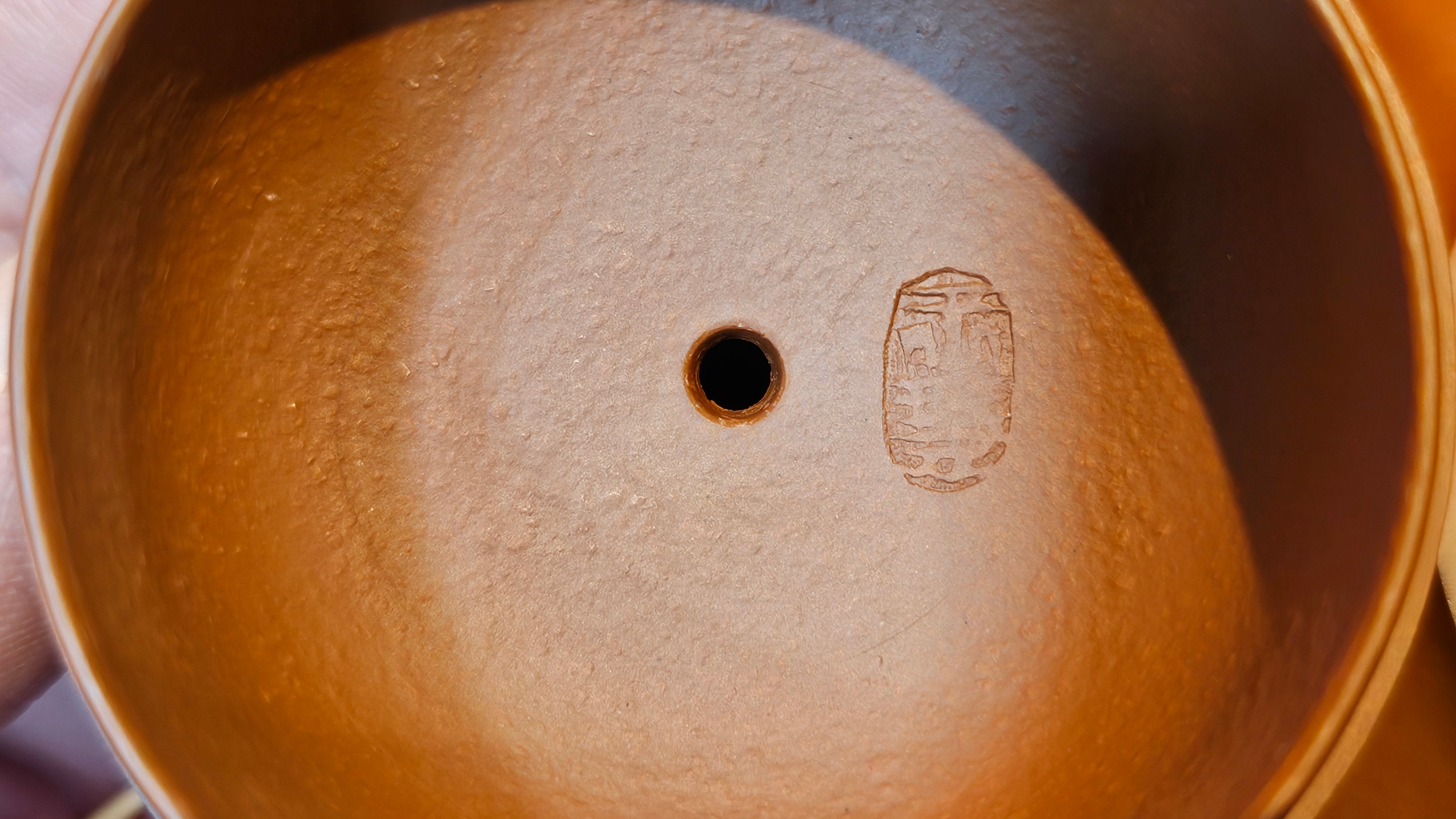 Qie Gua 茄瓜, 132.8ml, Xiao Mei Yao Zhu Ni 小煤窑朱泥,  by our Collaborative Craftsman Wang Hui 王慧, Poem Engraving by Craftsman 一德书 ~ Congratulations!to Mr D.D.! 2153hrs 27th August 2025! Jersey City, NJ!