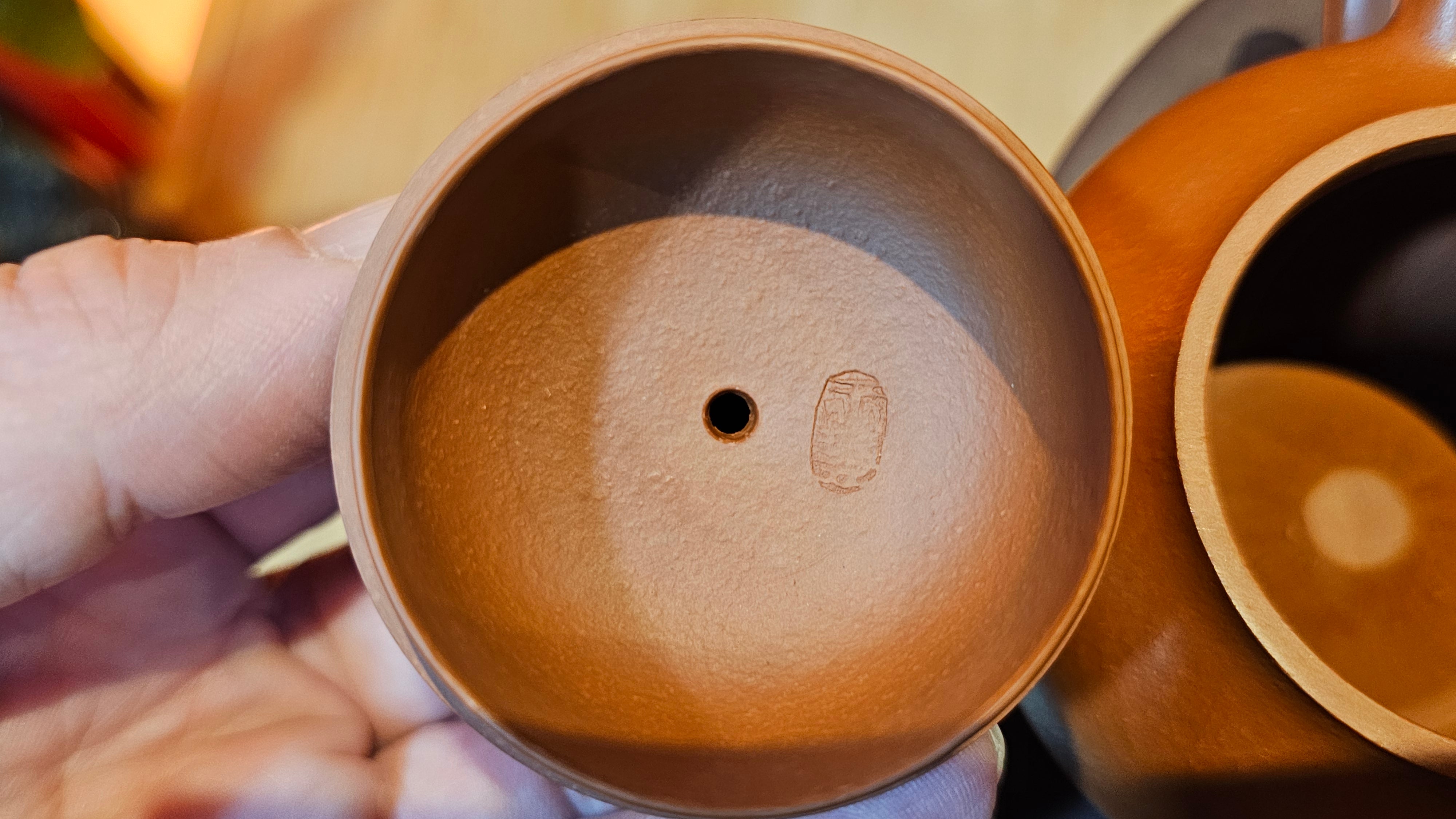 Qie Gua 茄瓜, 132.8ml, Xiao Mei Yao Zhu Ni 小煤窑朱泥,  by our Collaborative Craftsman Wang Hui 王慧, Poem Engraving by Craftsman 一德书 ~ Congratulations!to Mr D.D.! 2153hrs 27th August 2025! Jersey City, NJ!