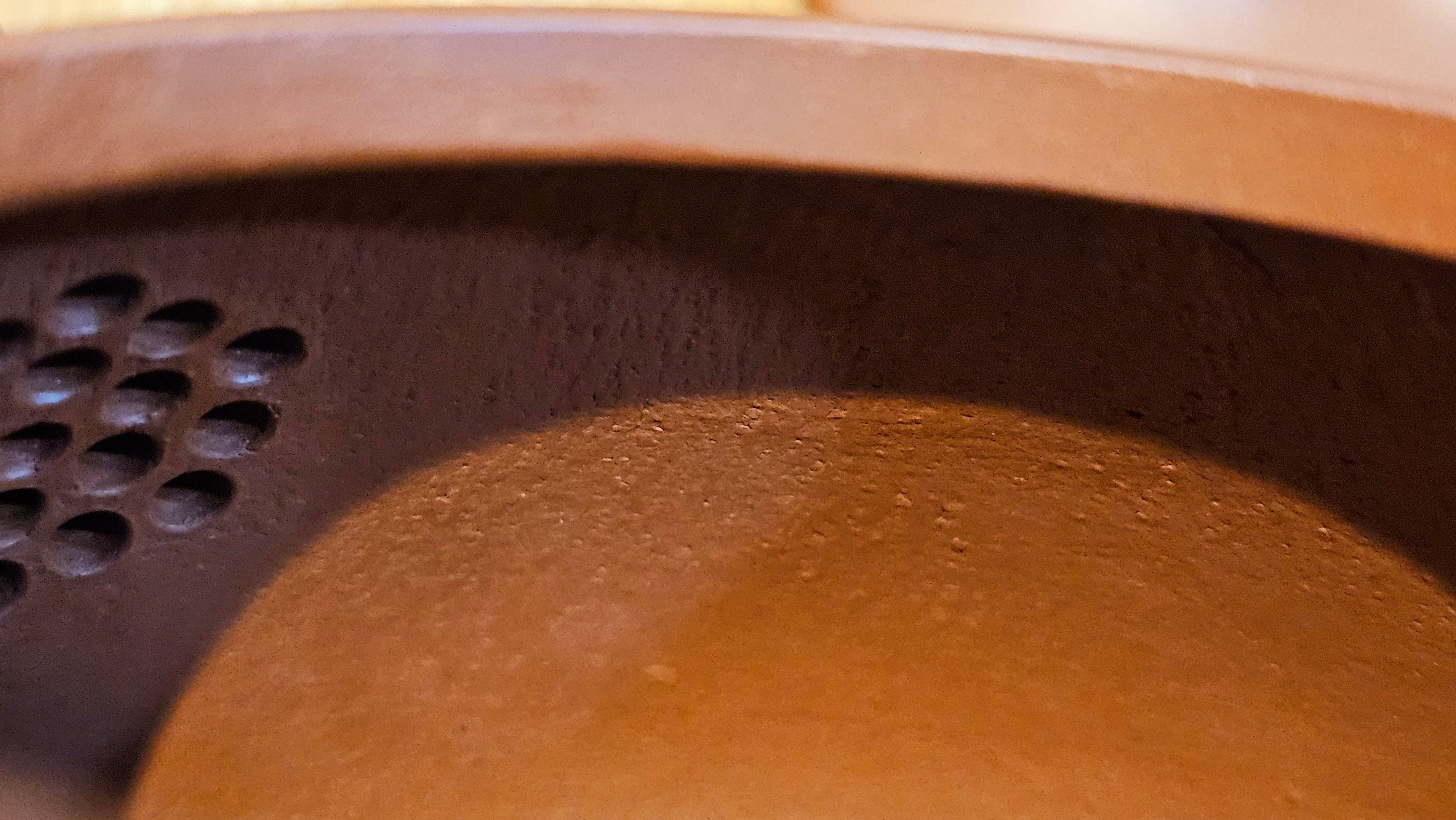 Jing Zhou Shi Piao 景舟石瓢, 257.3ml, Xiao Mei Yao Zhu Ni 小煤窑朱泥, by Craftsman Wang Xing 王兴; "暗香疏影" and Plum Blossoms Engraving by Craftsman Yi De Shu 一德书 ~ Congratulations to Mr K.F.! 1455hrs 17th August 2025, Chamblee, GA!