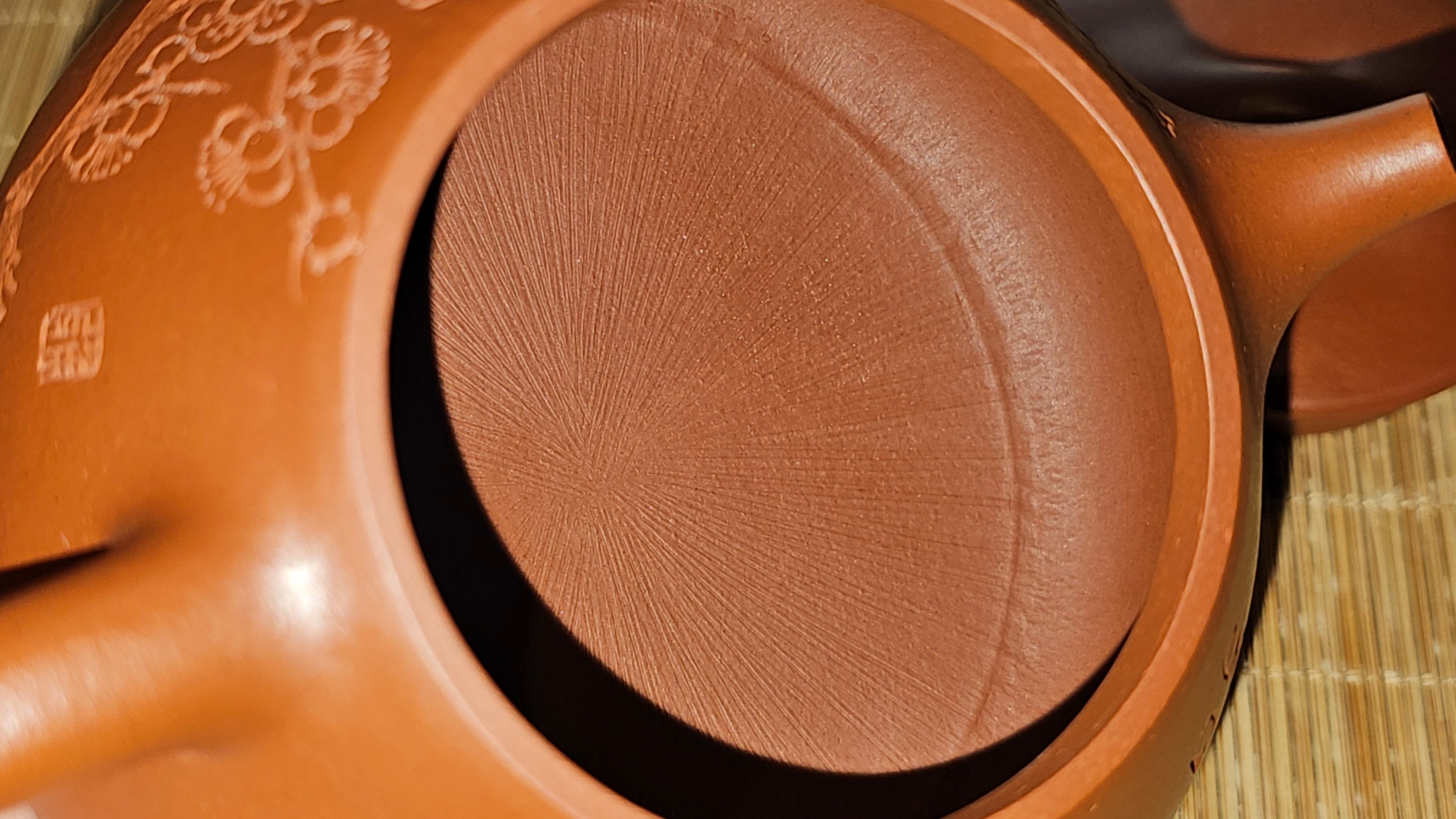 Jing Zhou Shi Piao 景舟石瓢, 257.3ml, Xiao Mei Yao Zhu Ni 小煤窑朱泥, by Craftsman Wang Xing 王兴; "暗香疏影" and Plum Blossoms Engraving by Craftsman Yi De Shu 一德书 ~ Congratulations to Mr K.F.! 1455hrs 17th August 2025, Chamblee, GA!