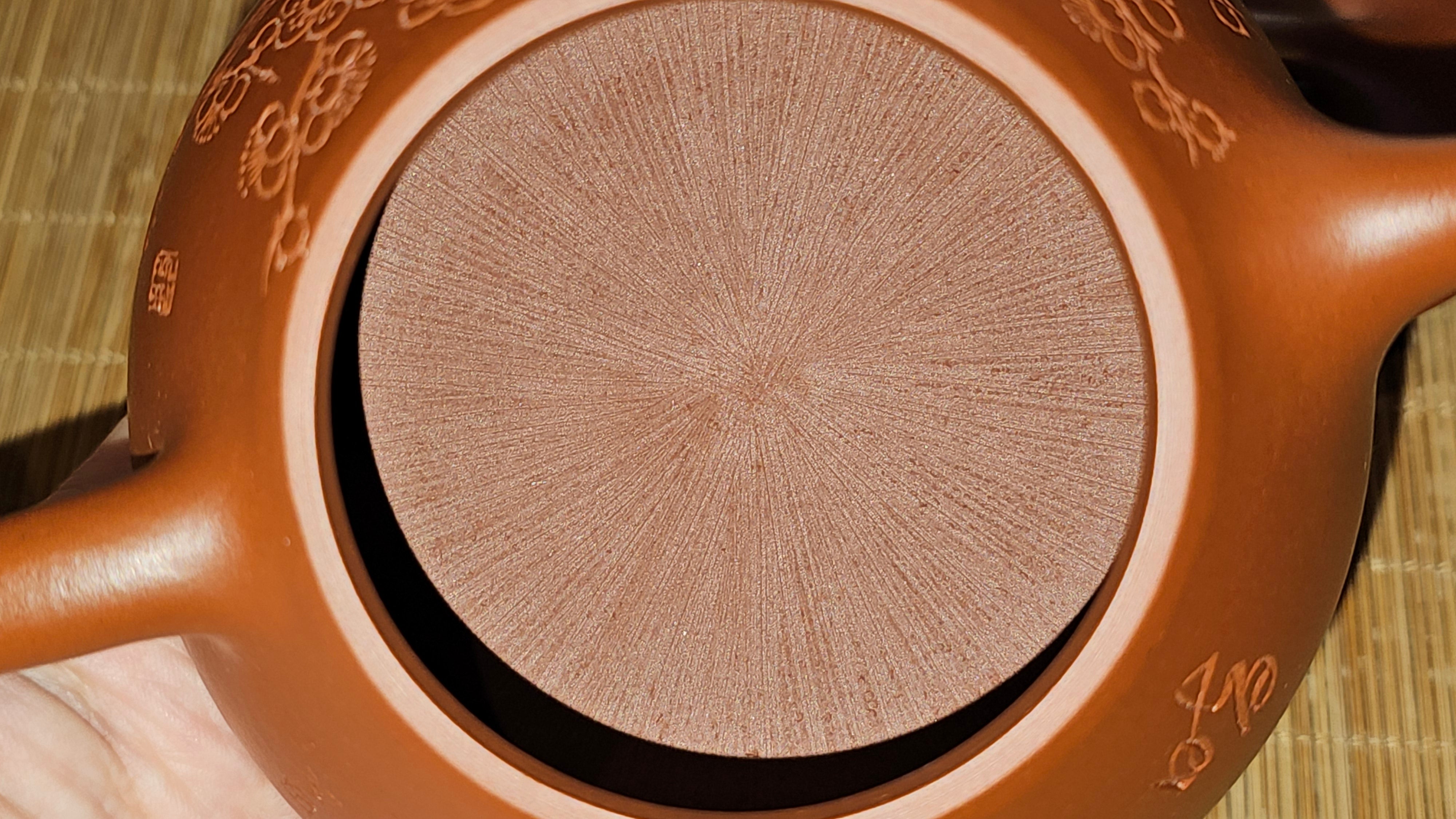 Jing Zhou Shi Piao 景舟石瓢, 257.3ml, Xiao Mei Yao Zhu Ni 小煤窑朱泥, by Craftsman Wang Xing 王兴; "暗香疏影" and Plum Blossoms Engraving by Craftsman Yi De Shu 一德书 ~ Congratulations to Mr K.F.! 1455hrs 17th August 2025, Chamblee, GA!