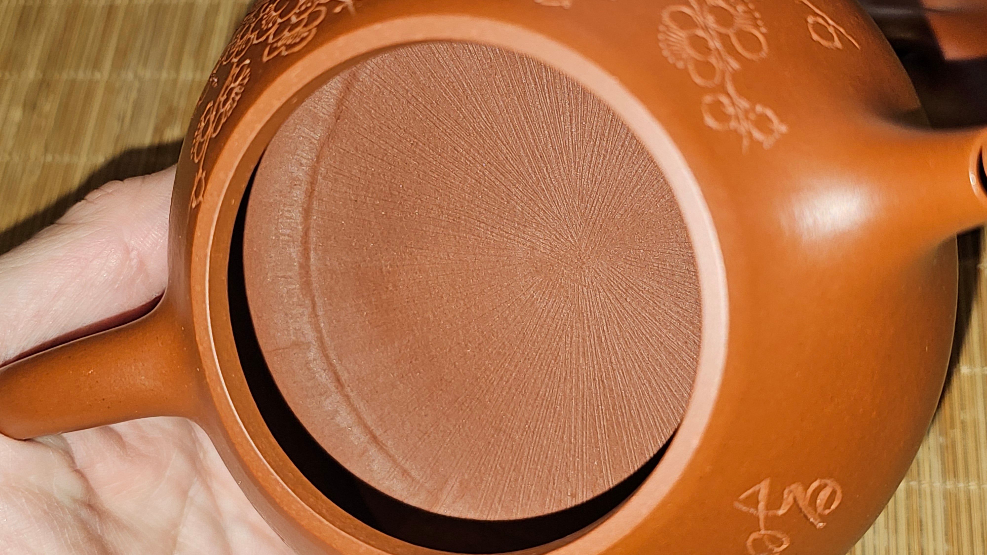 Jing Zhou Shi Piao 景舟石瓢, 257.3ml, Xiao Mei Yao Zhu Ni 小煤窑朱泥, by Craftsman Wang Xing 王兴; "暗香疏影" and Plum Blossoms Engraving by Craftsman Yi De Shu 一德书 ~ Congratulations to Mr K.F.! 1455hrs 17th August 2025, Chamblee, GA!