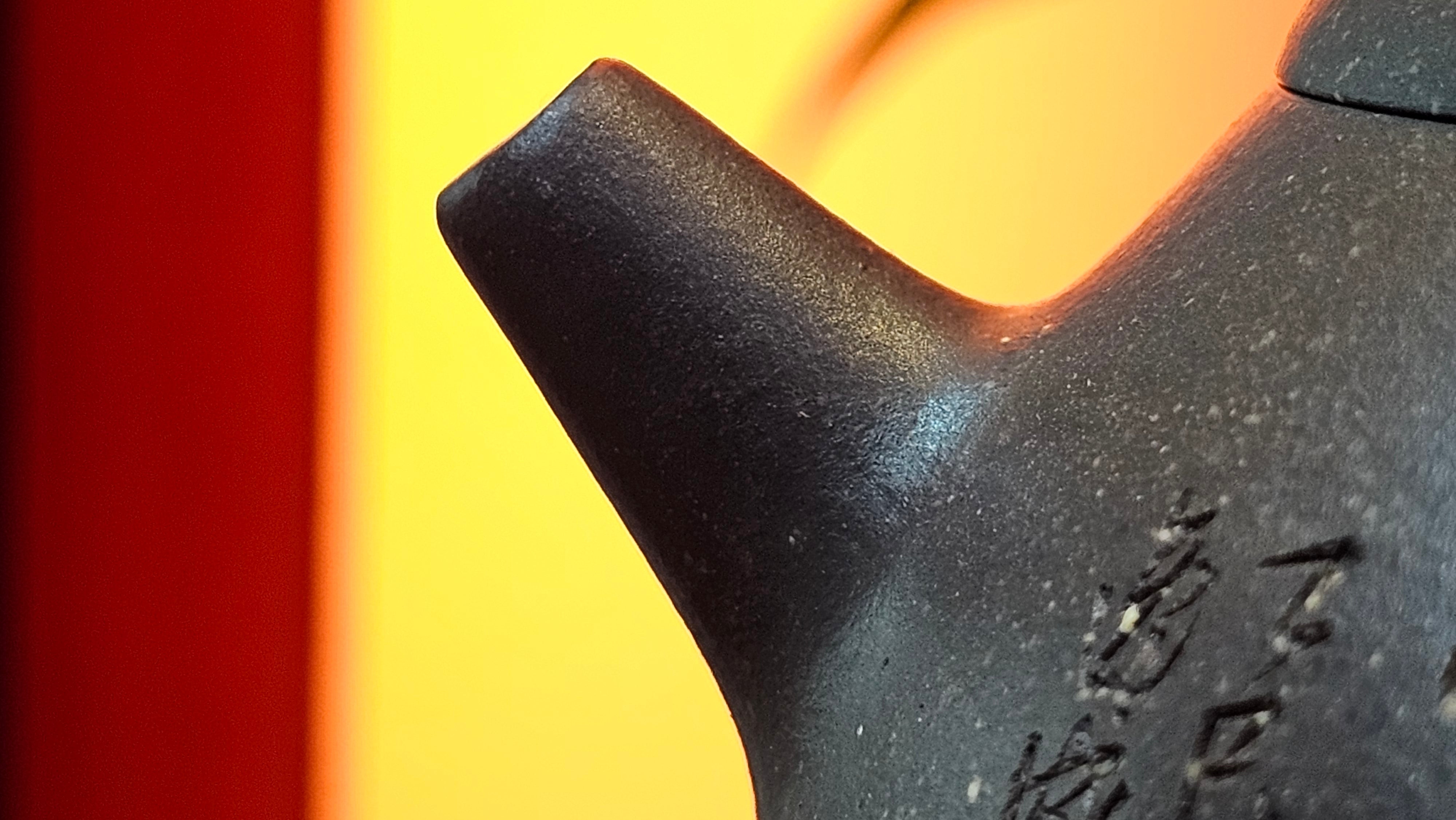 Du Zhi Hu《笃志壶》, 175.1ml, Hei Zi Ni 黑紫泥, by our Craftsman Zhang Huan 张欢, Calligraphy and Plum Blossoms Engraving by Craftsman Yi Cheng 逸成 ~ Congratulations!to Mr T.J.! 0909hrs 17th August 2025, Oulu! Finland 🇫🇮.