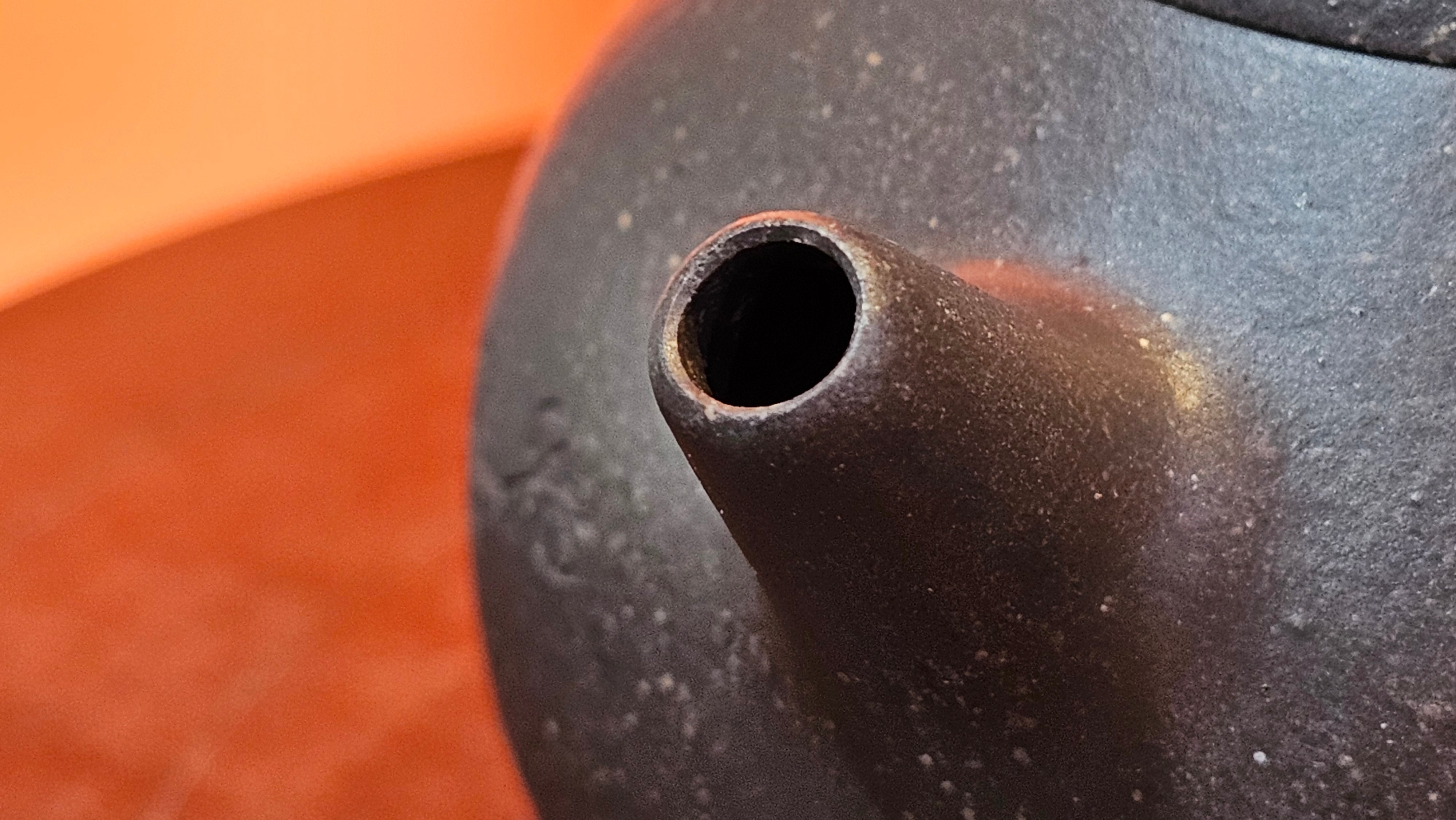 Du Zhi Hu《笃志壶》, 175.1ml, Hei Zi Ni 黑紫泥, by our Craftsman Zhang Huan 张欢, Calligraphy and Plum Blossoms Engraving by Craftsman Yi Cheng 逸成 ~ Congratulations!to Mr T.J.! 0909hrs 17th August 2025, Oulu! Finland 🇫🇮.