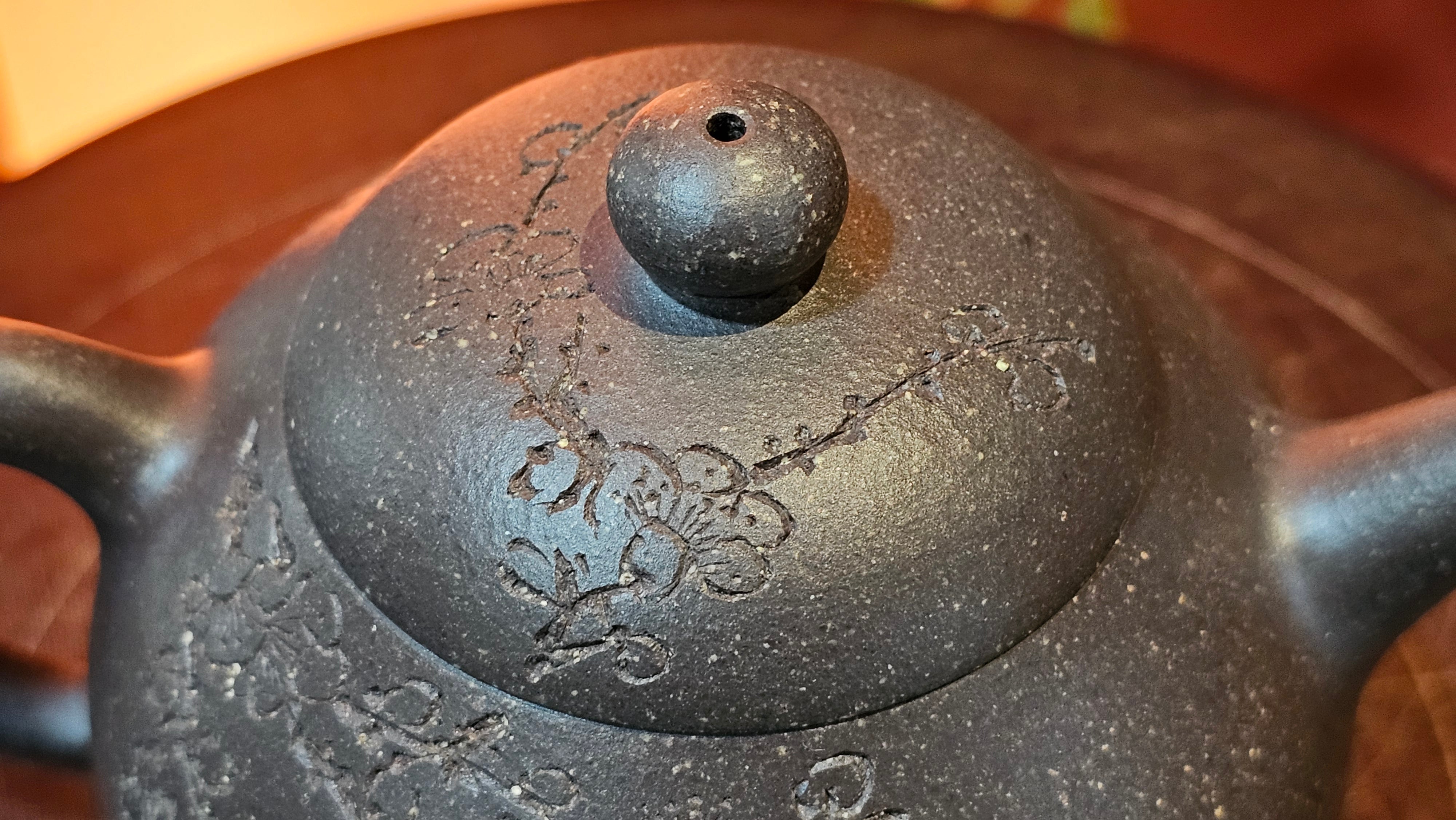 Du Zhi Hu《笃志壶》, 175.1ml, Hei Zi Ni 黑紫泥, by our Craftsman Zhang Huan 张欢, Calligraphy and Plum Blossoms Engraving by Craftsman Yi Cheng 逸成 ~ Congratulations!to Mr T.J.! 0909hrs 17th August 2025, Oulu! Finland 🇫🇮.