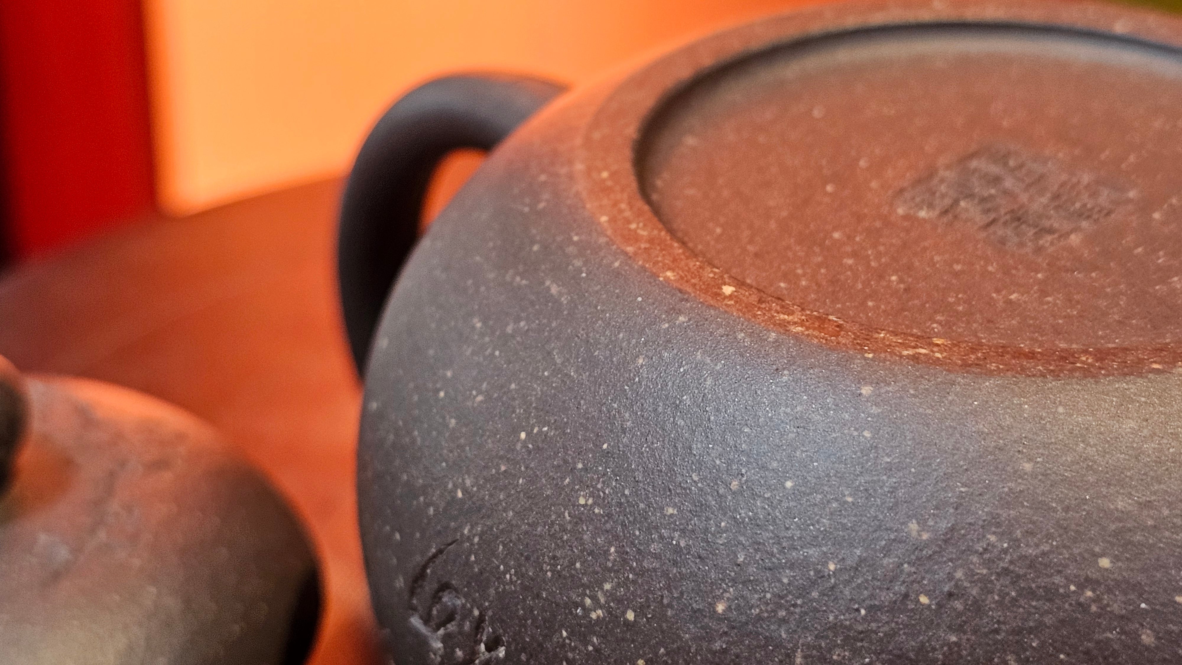 Du Zhi Hu《笃志壶》, 175.1ml, Hei Zi Ni 黑紫泥, by our Craftsman Zhang Huan 张欢, Calligraphy and Plum Blossoms Engraving by Craftsman Yi Cheng 逸成 ~ Congratulations!to Mr T.J.! 0909hrs 17th August 2025, Oulu! Finland 🇫🇮.