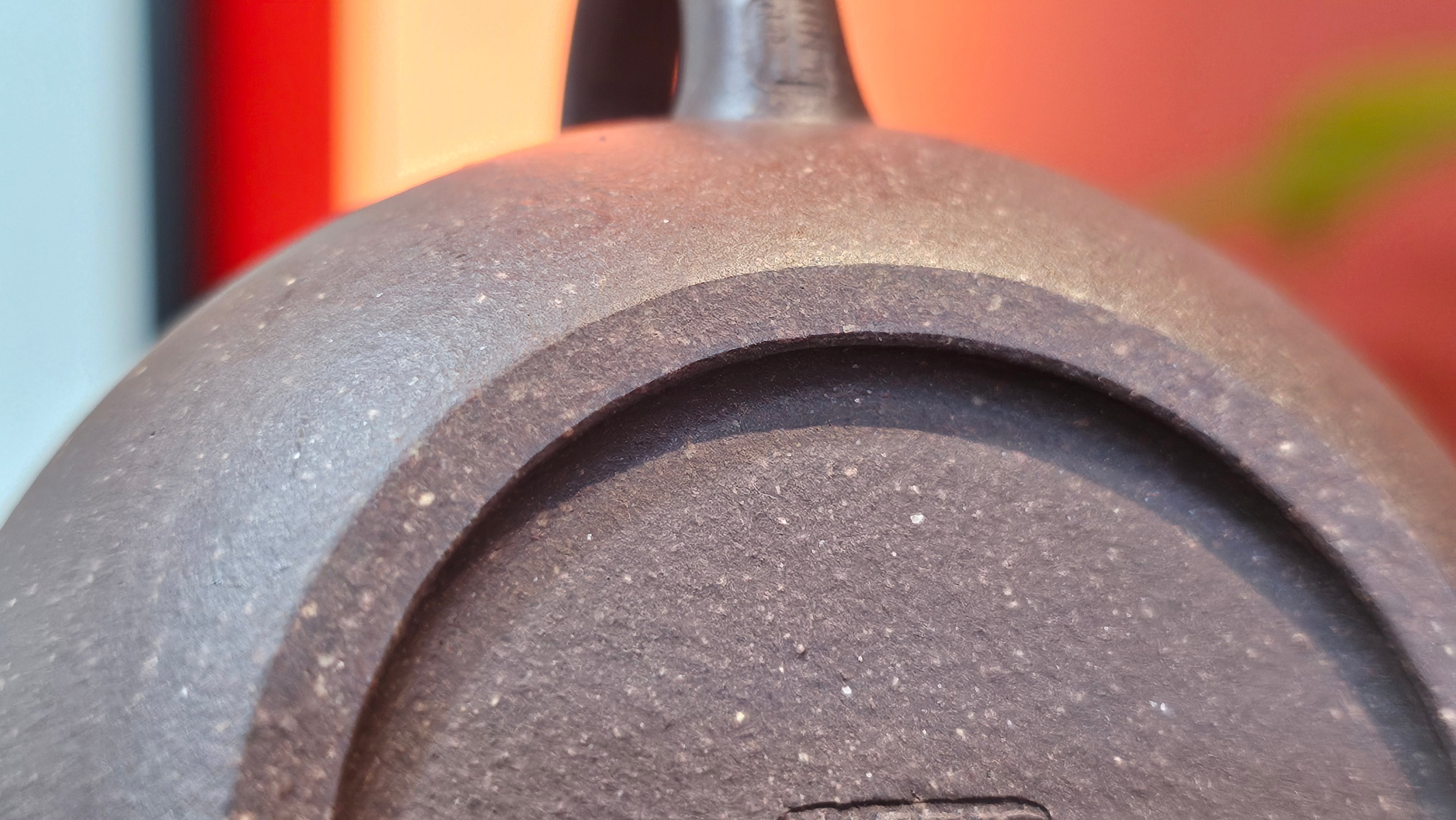 Du Zhi Hu《笃志壶》, 175.1ml, Hei Zi Ni 黑紫泥, by our Craftsman Zhang Huan 张欢, Calligraphy and Plum Blossoms Engraving by Craftsman Yi Cheng 逸成 ~ Congratulations!to Mr T.J.! 0909hrs 17th August 2025, Oulu! Finland 🇫🇮.