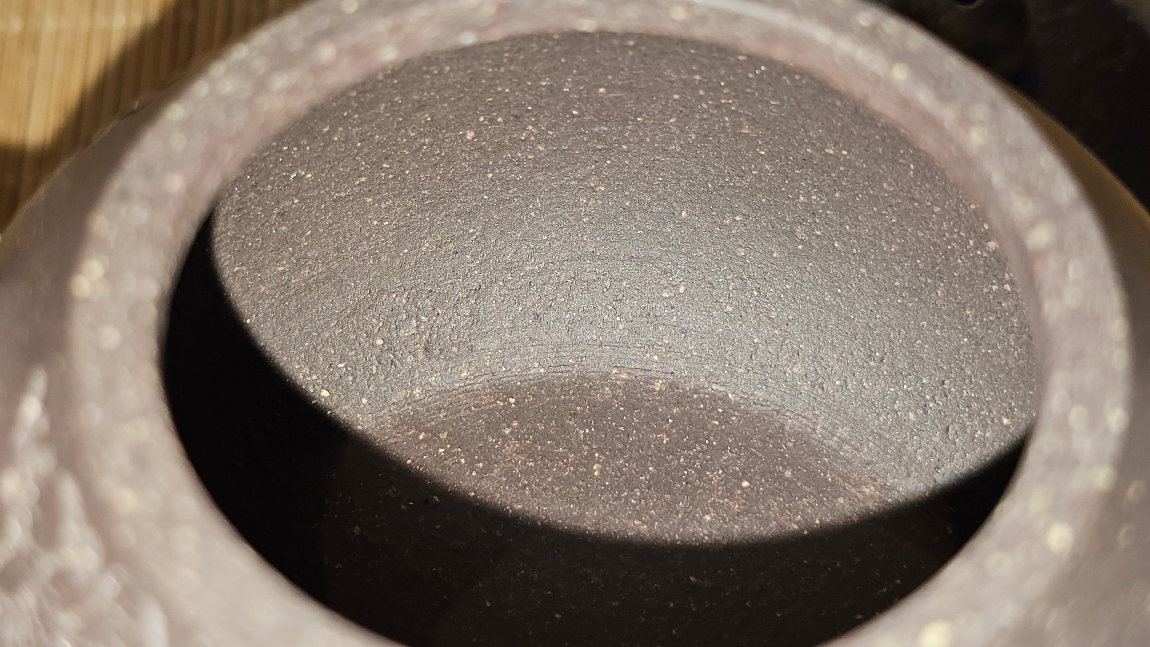 Du Zhi Hu《笃志壶》, 175.1ml, Hei Zi Ni 黑紫泥, by our Craftsman Zhang Huan 张欢, Calligraphy and Plum Blossoms Engraving by Craftsman Yi Cheng 逸成 ~ Congratulations!to Mr T.J.! 0909hrs 17th August 2025, Oulu! Finland 🇫🇮.