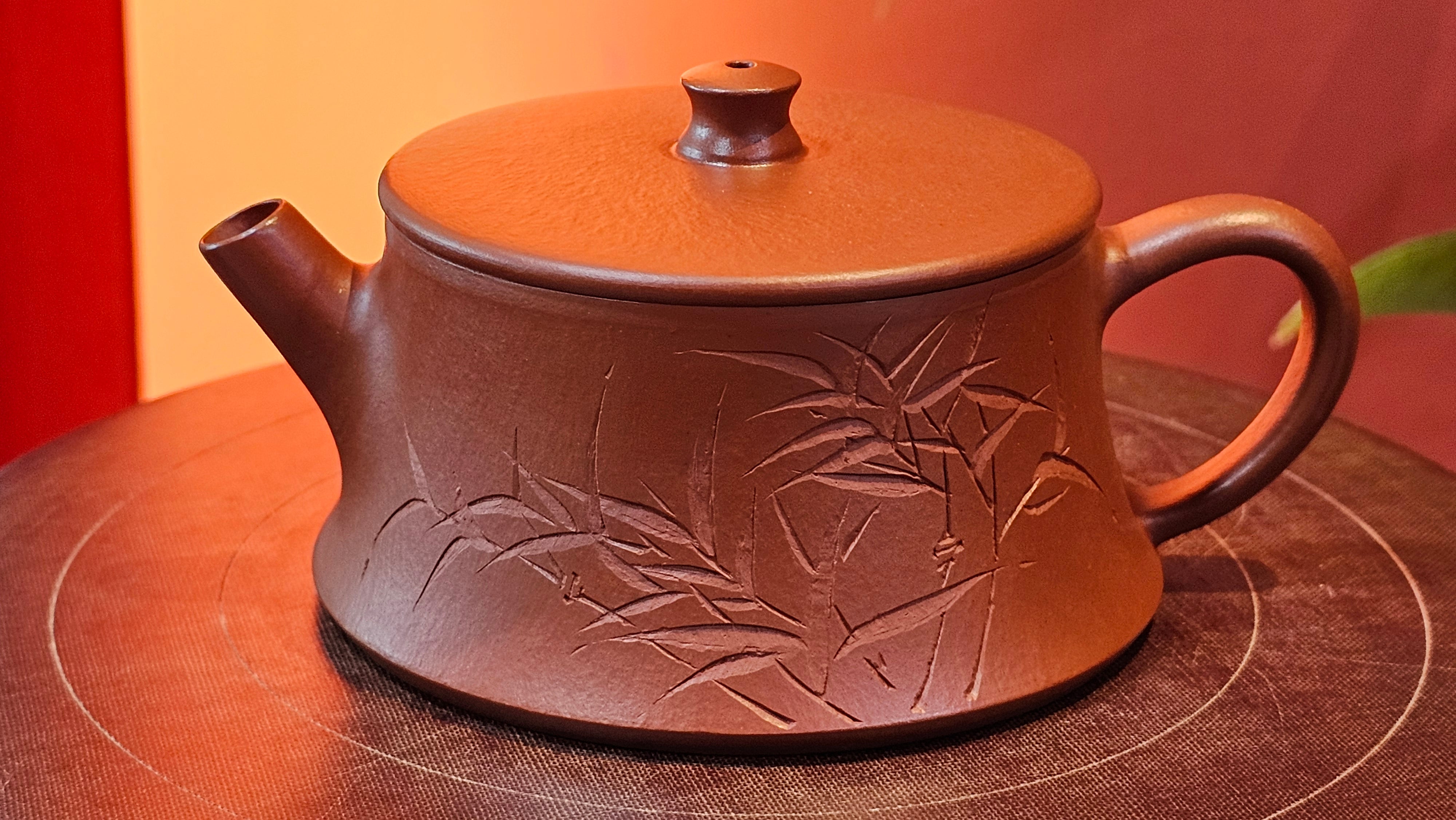 Yun Zhu 云柱 "Pillar of the Heavens", 133.3ml, Xiao Mei Yao Zhu Ni, by Craftsman Wang Hui 王慧 ~ "劲竹凌风" and Bamboo Engraving by Craftsman Yi De Shu 一德书 ~ Congratulations to Mr A.S.! 1421hrs 20th August 2025! Tao Yuan City!♥️