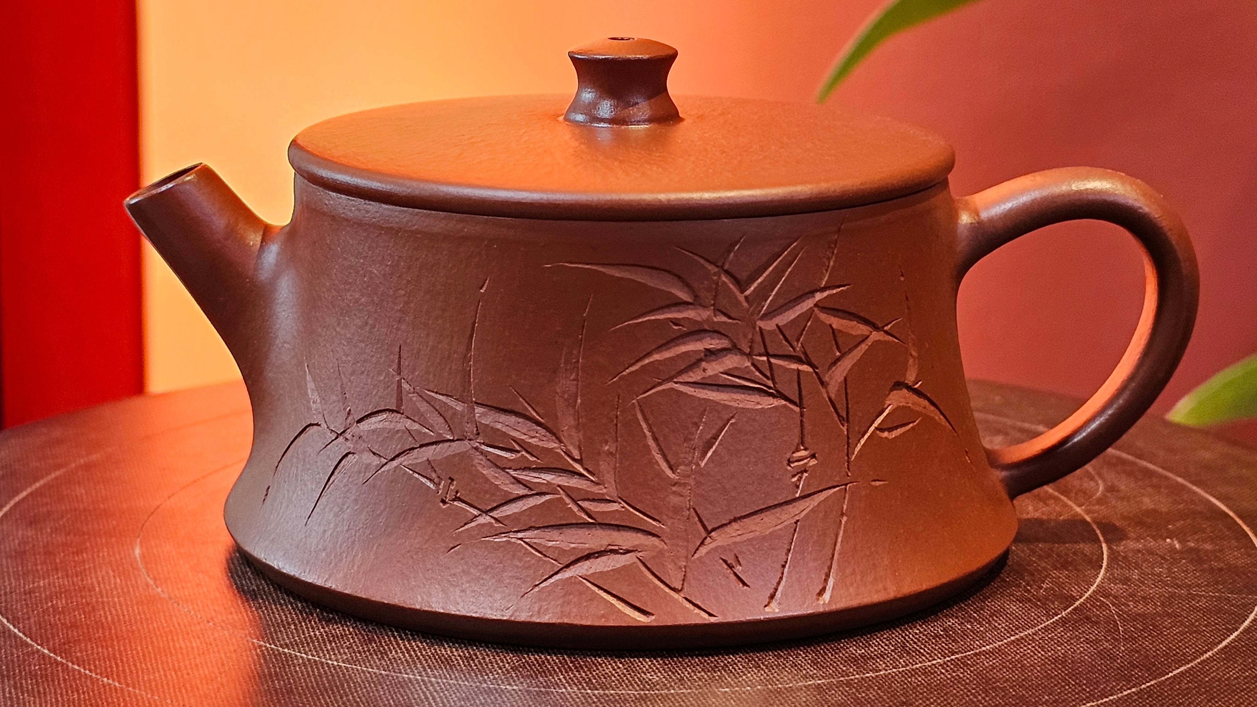 Yun Zhu 云柱 "Pillar of the Heavens", 133.3ml, Xiao Mei Yao Zhu Ni, by Craftsman Wang Hui 王慧 ~ "劲竹凌风" and Bamboo Engraving by Craftsman Yi De Shu 一德书 ~ Congratulations to Mr A.S.! 1421hrs 20th August 2025! Tao Yuan City!♥️