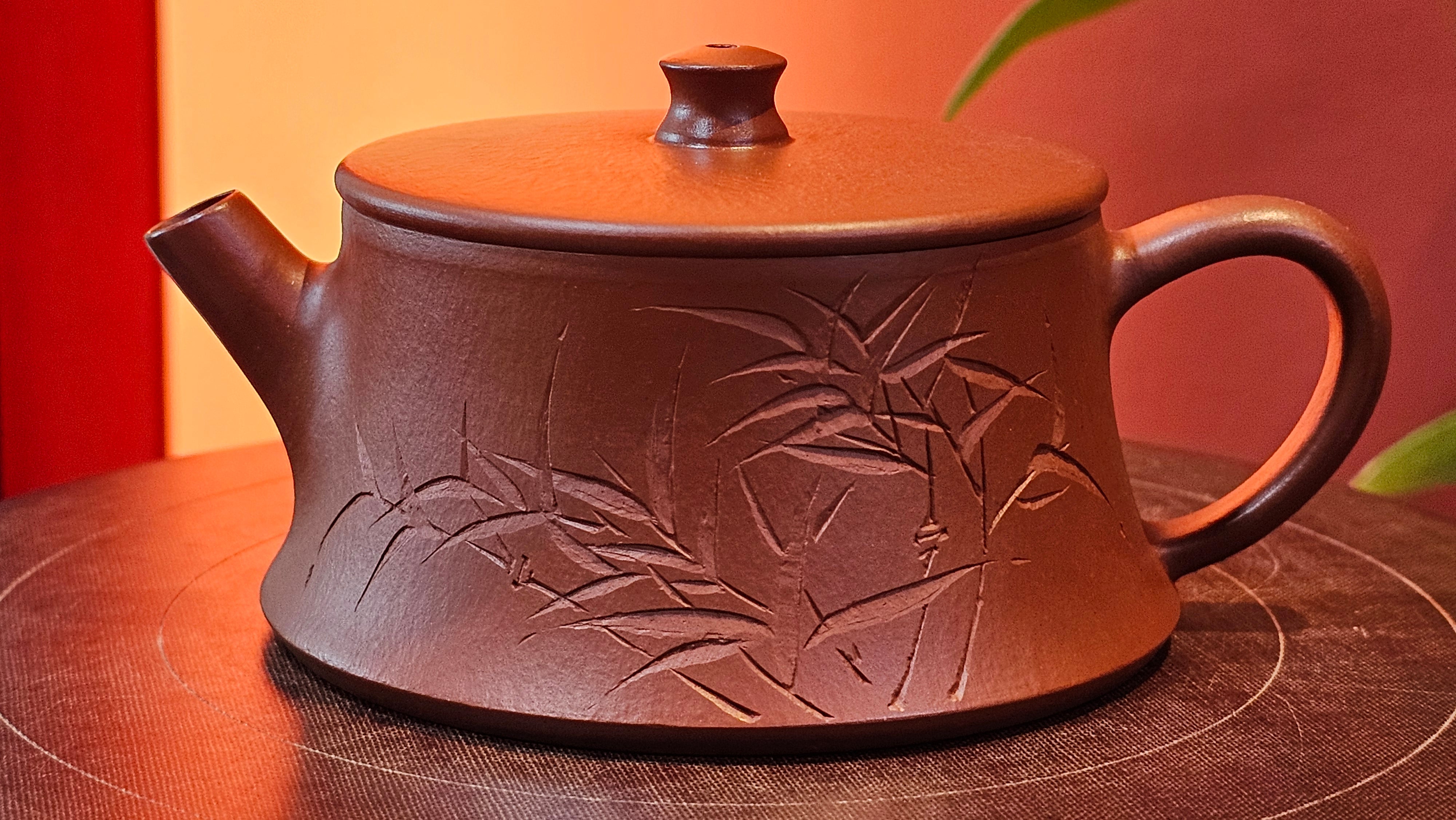 Yun Zhu 云柱 "Pillar of the Heavens", 133.3ml, Xiao Mei Yao Zhu Ni, by Craftsman Wang Hui 王慧 ~ "劲竹凌风" and Bamboo Engraving by Craftsman Yi De Shu 一德书 ~ Congratulations to Mr A.S.! 1421hrs 20th August 2025! Tao Yuan City!♥️