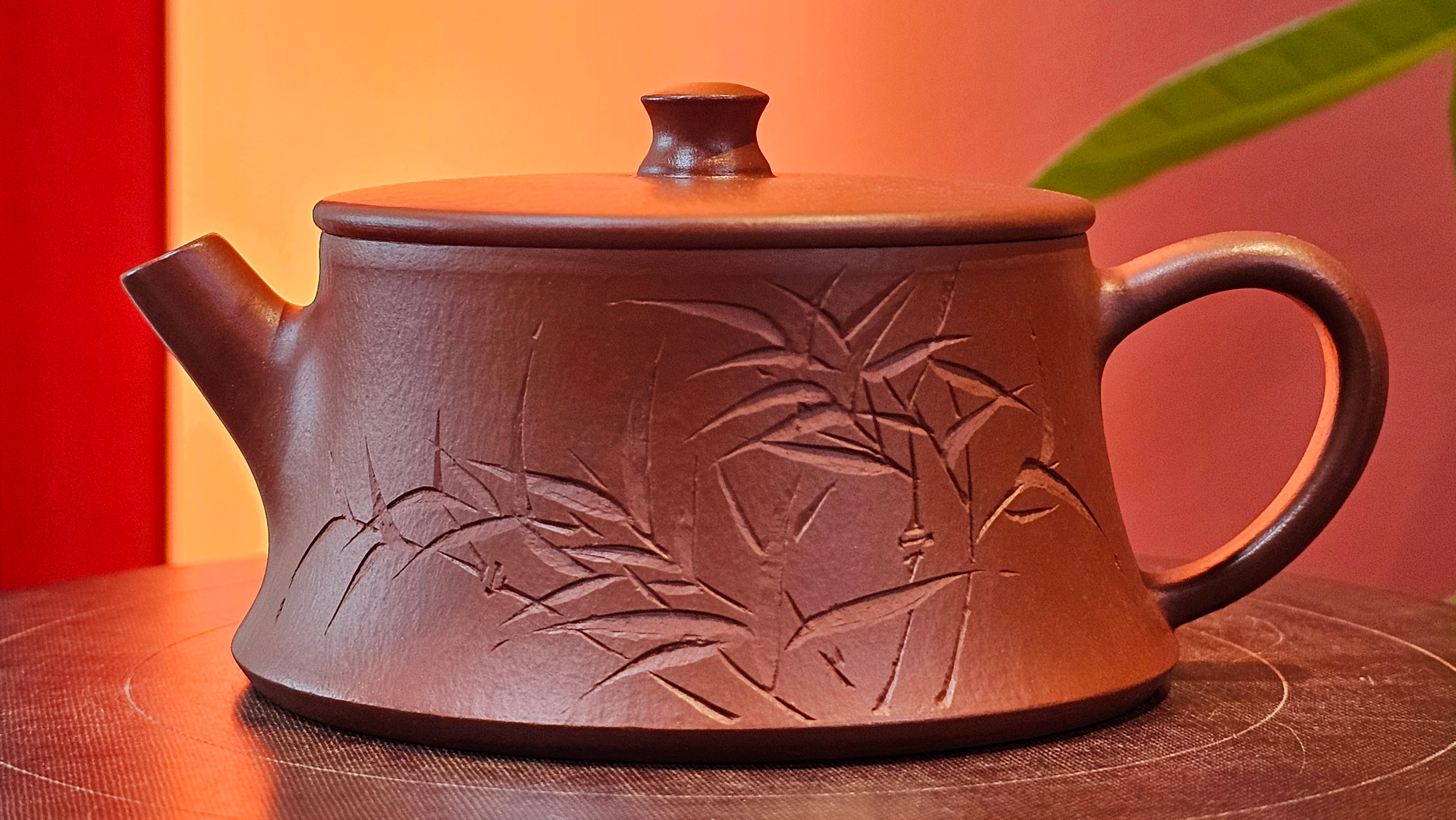 Yun Zhu 云柱 "Pillar of the Heavens", 133.3ml, Xiao Mei Yao Zhu Ni, by Craftsman Wang Hui 王慧 ~ "劲竹凌风" and Bamboo Engraving by Craftsman Yi De Shu 一德书 ~ Congratulations to Mr A.S.! 1421hrs 20th August 2025! Tao Yuan City!♥️