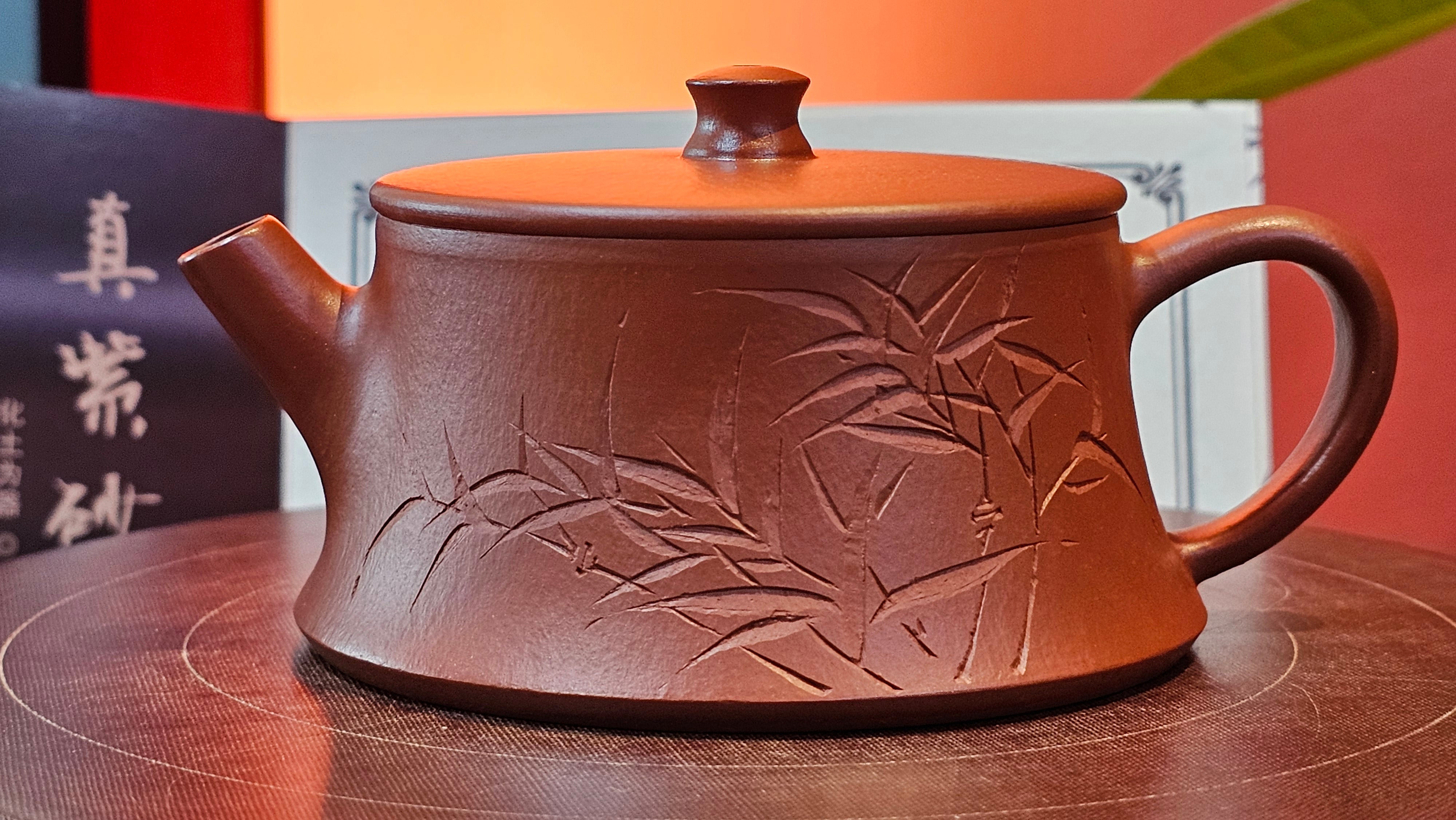 Yun Zhu 云柱 "Pillar of the Heavens", 133.3ml, Xiao Mei Yao Zhu Ni, by Craftsman Wang Hui 王慧 ~ "劲竹凌风" and Bamboo Engraving by Craftsman Yi De Shu 一德书 ~ Congratulations to Mr A.S.! 1421hrs 20th August 2025! Tao Yuan City!♥️