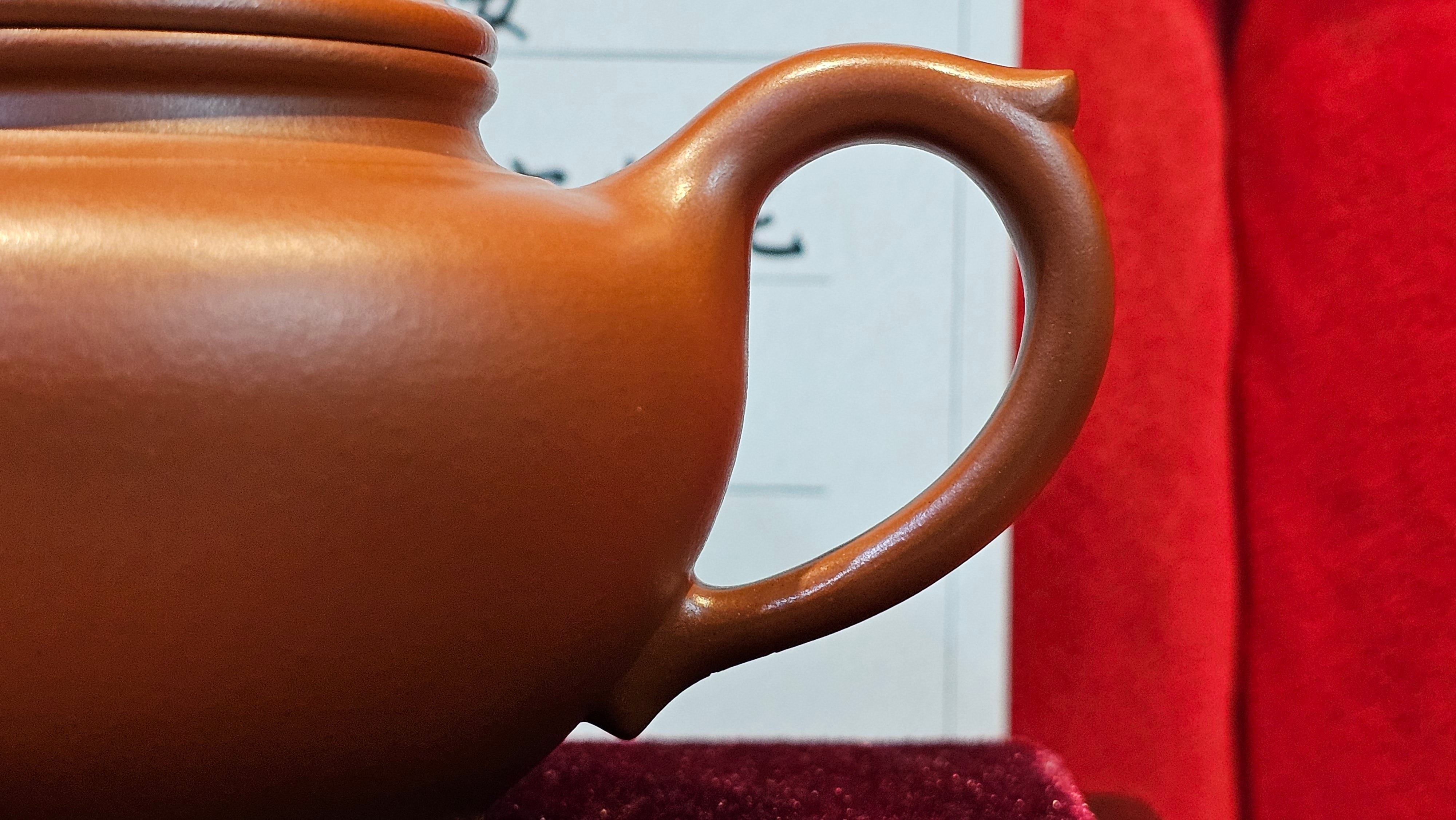 《笑樱》"Xiao Ying", 232.8ml, Xiao Mei Yao Zhu Ni 小煤窑朱泥 ~ Crafted by L3A Consummate Master Artist Li Yan Ru 李艳如 ~ Congratulations!to Mr H.! 1128hrs 17th August 2025, Baldwin Park, CA!