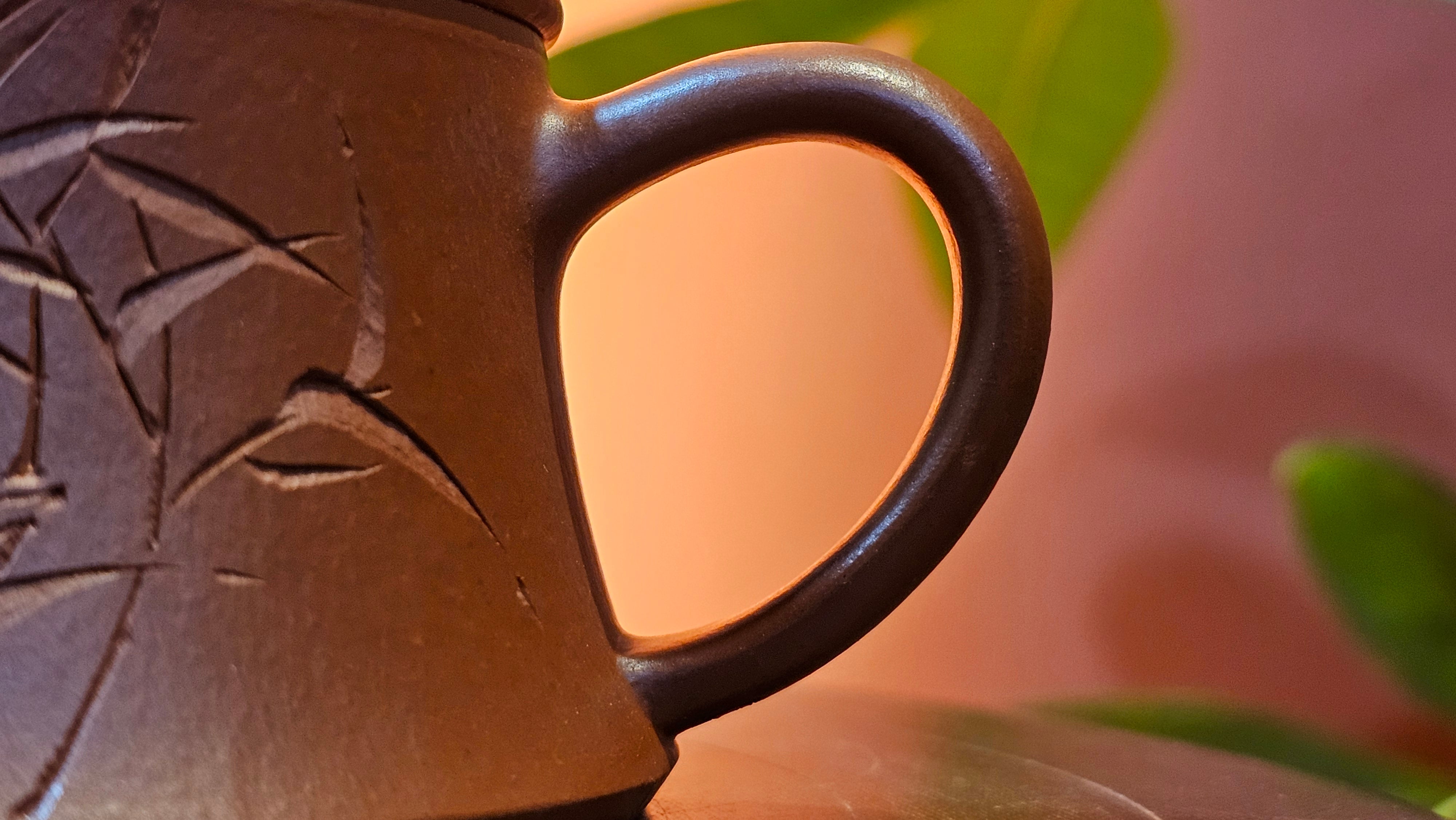 Yun Zhu 云柱 "Pillar of the Heavens", 133.3ml, Xiao Mei Yao Zhu Ni, by Craftsman Wang Hui 王慧 ~ "劲竹凌风" and Bamboo Engraving by Craftsman Yi De Shu 一德书 ~ Congratulations to Mr A.S.! 1421hrs 20th August 2025! Tao Yuan City!♥️