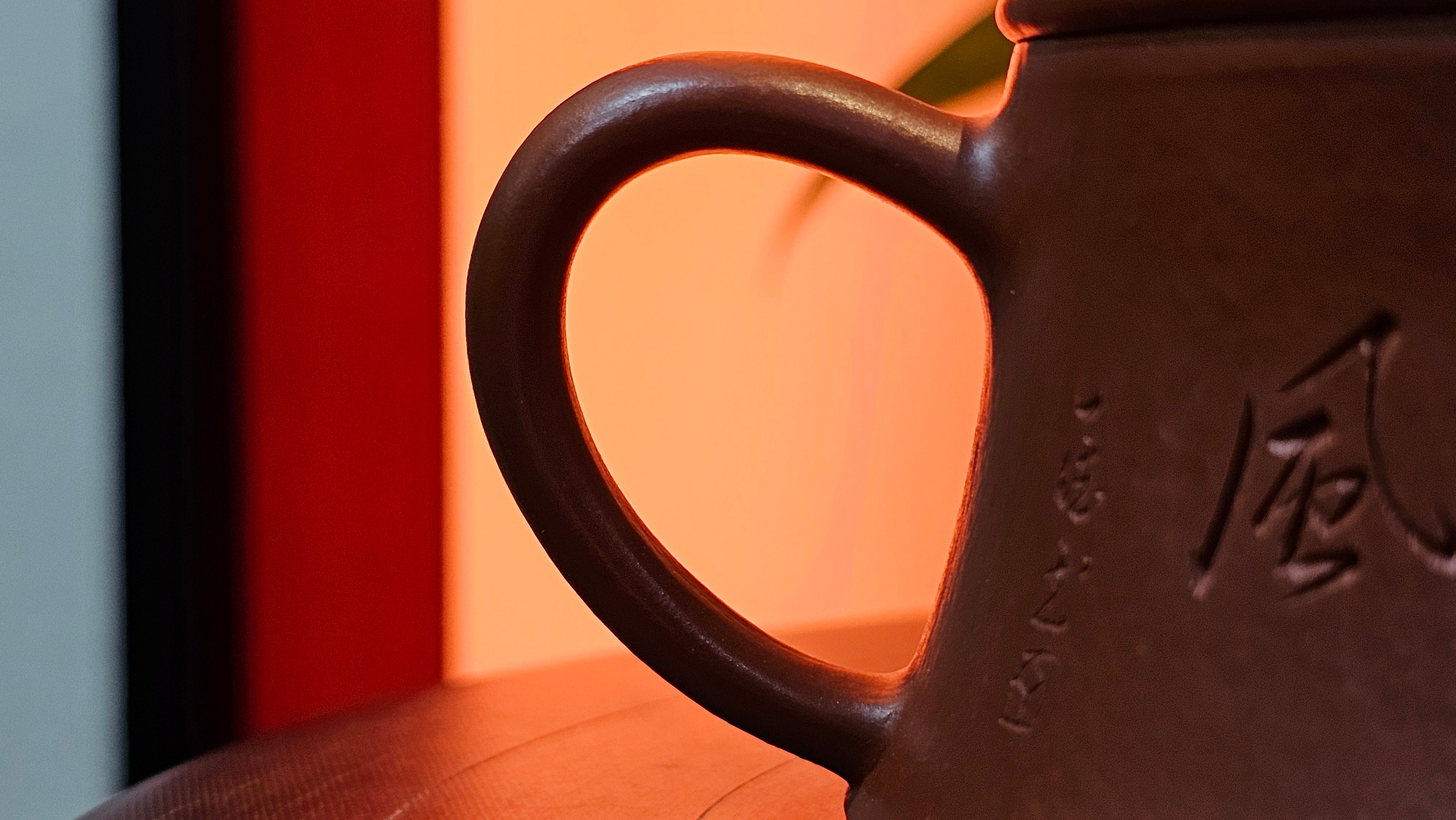 Yun Zhu 云柱 "Pillar of the Heavens", 133.3ml, Xiao Mei Yao Zhu Ni, by Craftsman Wang Hui 王慧 ~ "劲竹凌风" and Bamboo Engraving by Craftsman Yi De Shu 一德书 ~ Congratulations to Mr A.S.! 1421hrs 20th August 2025! Tao Yuan City!♥️