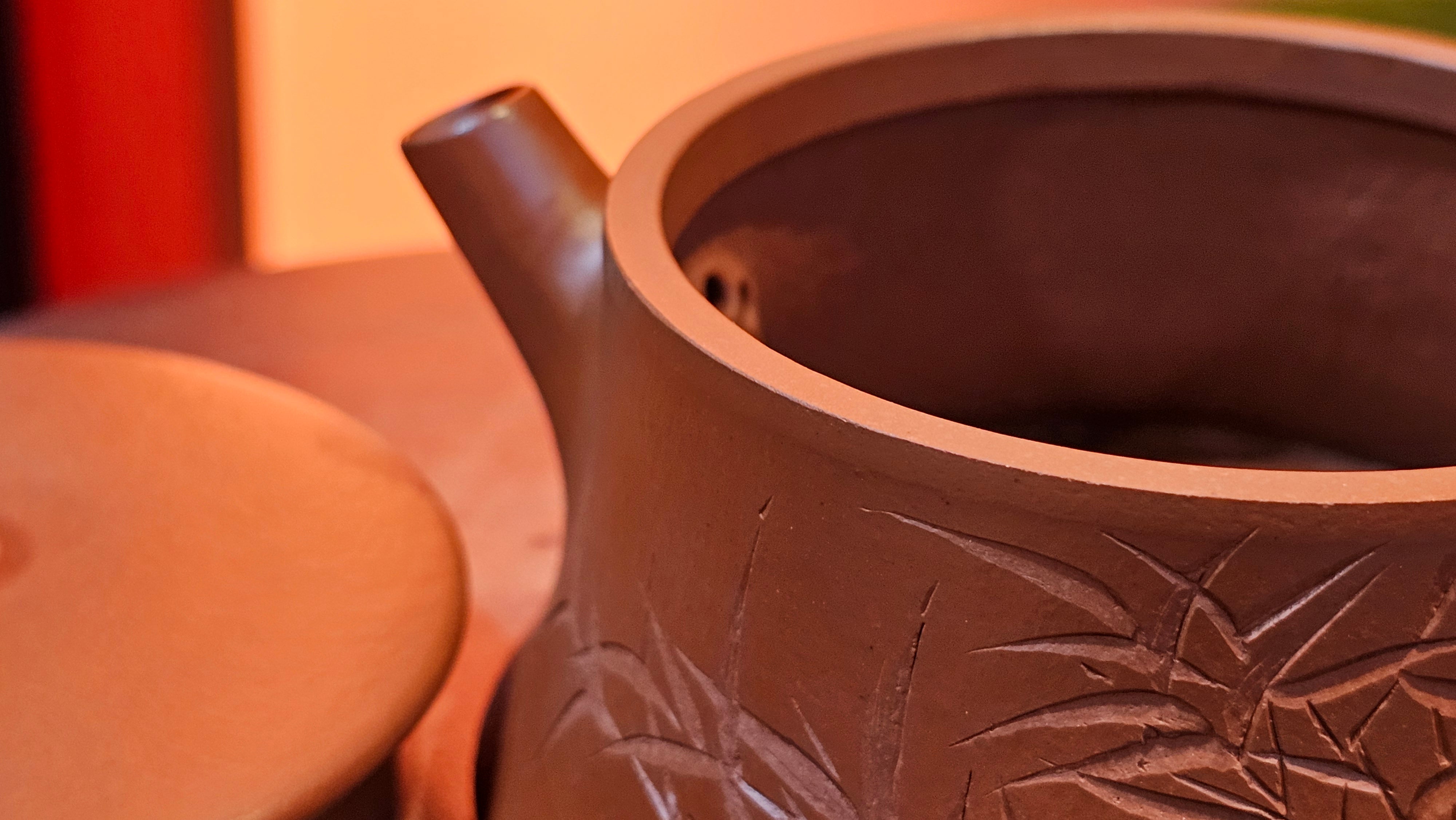 Yun Zhu 云柱 "Pillar of the Heavens", 133.3ml, Xiao Mei Yao Zhu Ni, by Craftsman Wang Hui 王慧 ~ "劲竹凌风" and Bamboo Engraving by Craftsman Yi De Shu 一德书 ~ Congratulations to Mr A.S.! 1421hrs 20th August 2025! Tao Yuan City!♥️