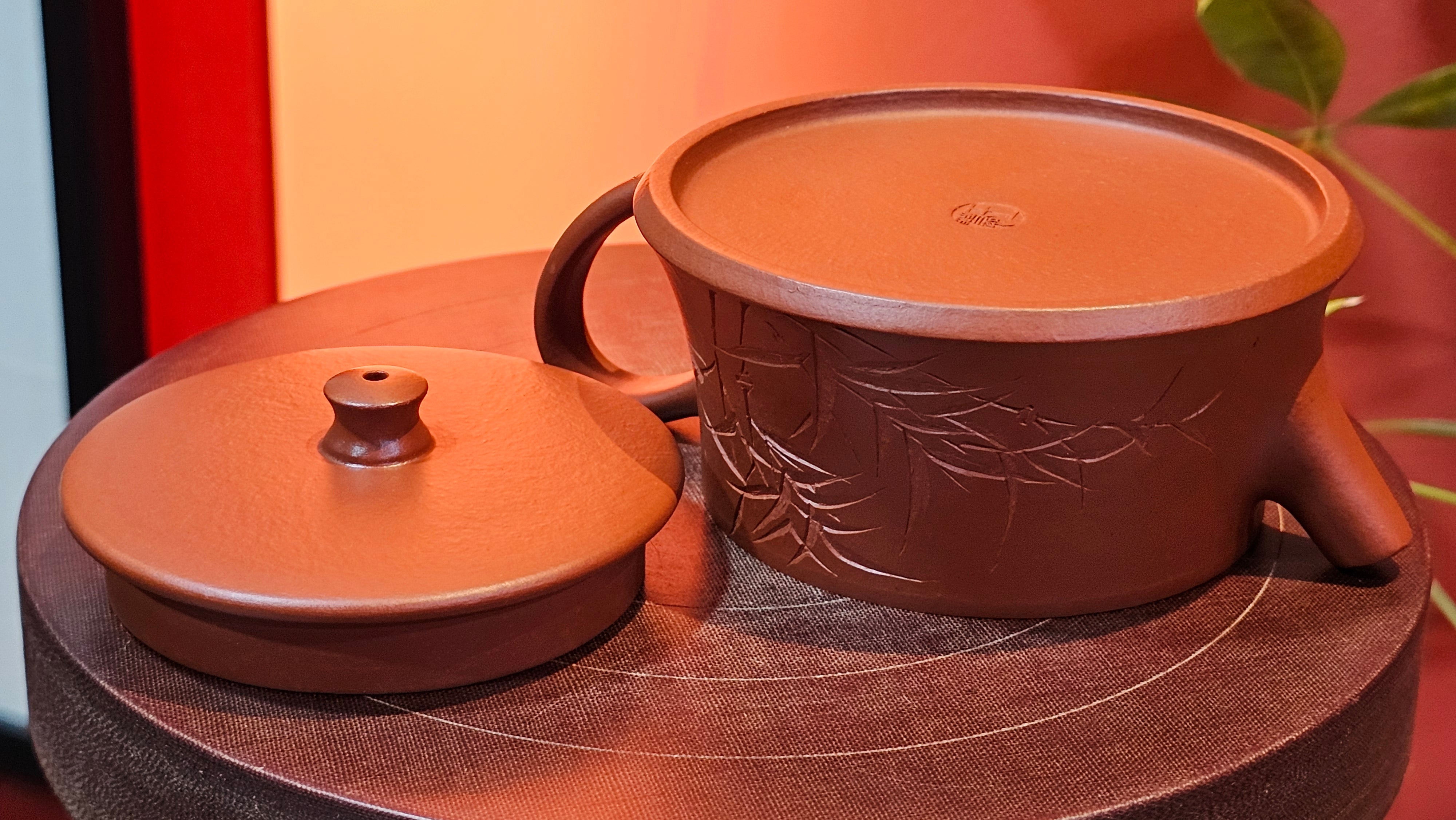 Yun Zhu 云柱 "Pillar of the Heavens", 133.3ml, Xiao Mei Yao Zhu Ni, by Craftsman Wang Hui 王慧 ~ "劲竹凌风" and Bamboo Engraving by Craftsman Yi De Shu 一德书 ~ Congratulations to Mr A.S.! 1421hrs 20th August 2025! Tao Yuan City!♥️