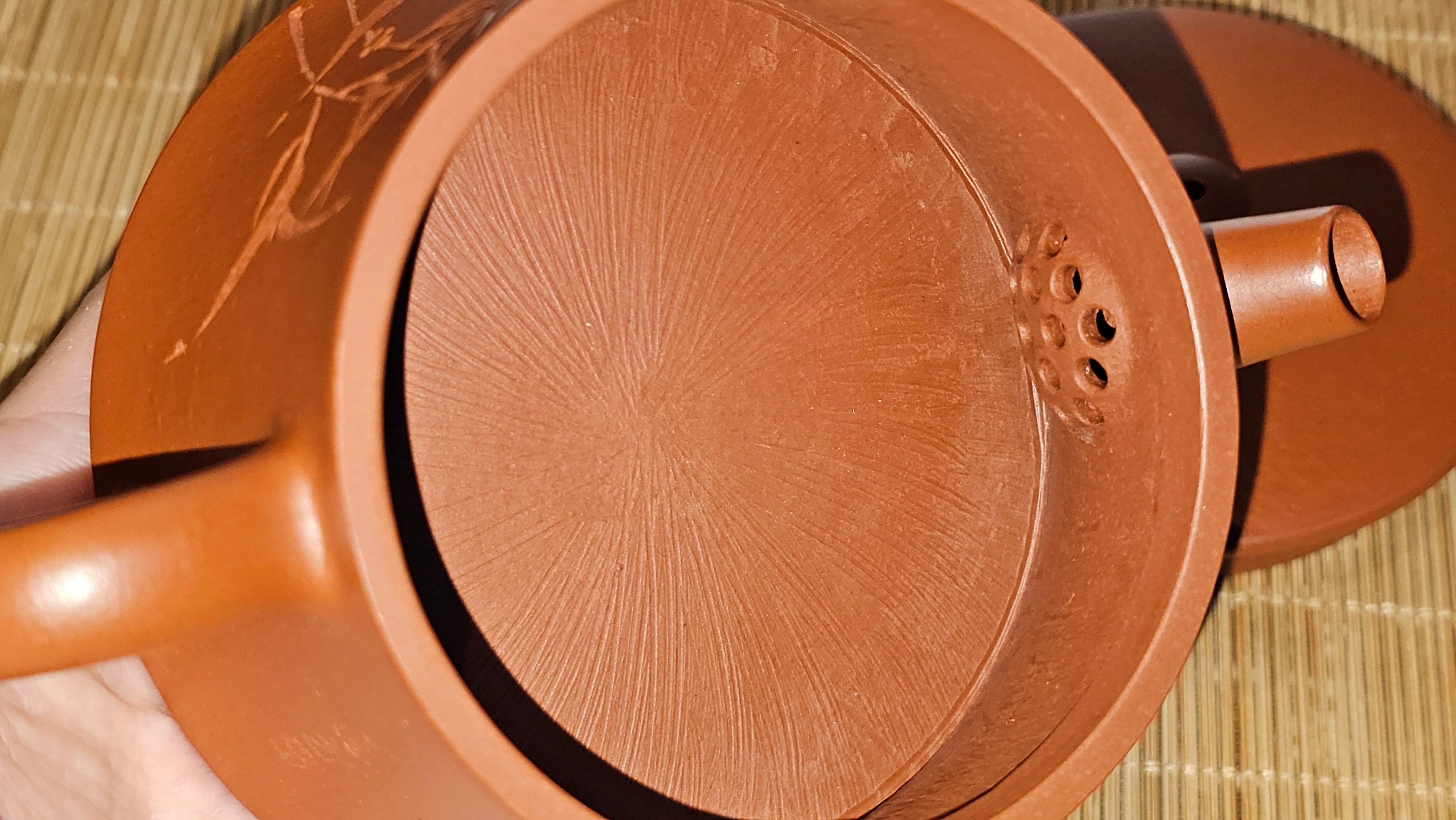 Yun Zhu 云柱 "Pillar of the Heavens", 133.3ml, Xiao Mei Yao Zhu Ni, by Craftsman Wang Hui 王慧 ~ "劲竹凌风" and Bamboo Engraving by Craftsman Yi De Shu 一德书 ~ Congratulations to Mr A.S.! 1421hrs 20th August 2025! Tao Yuan City!♥️