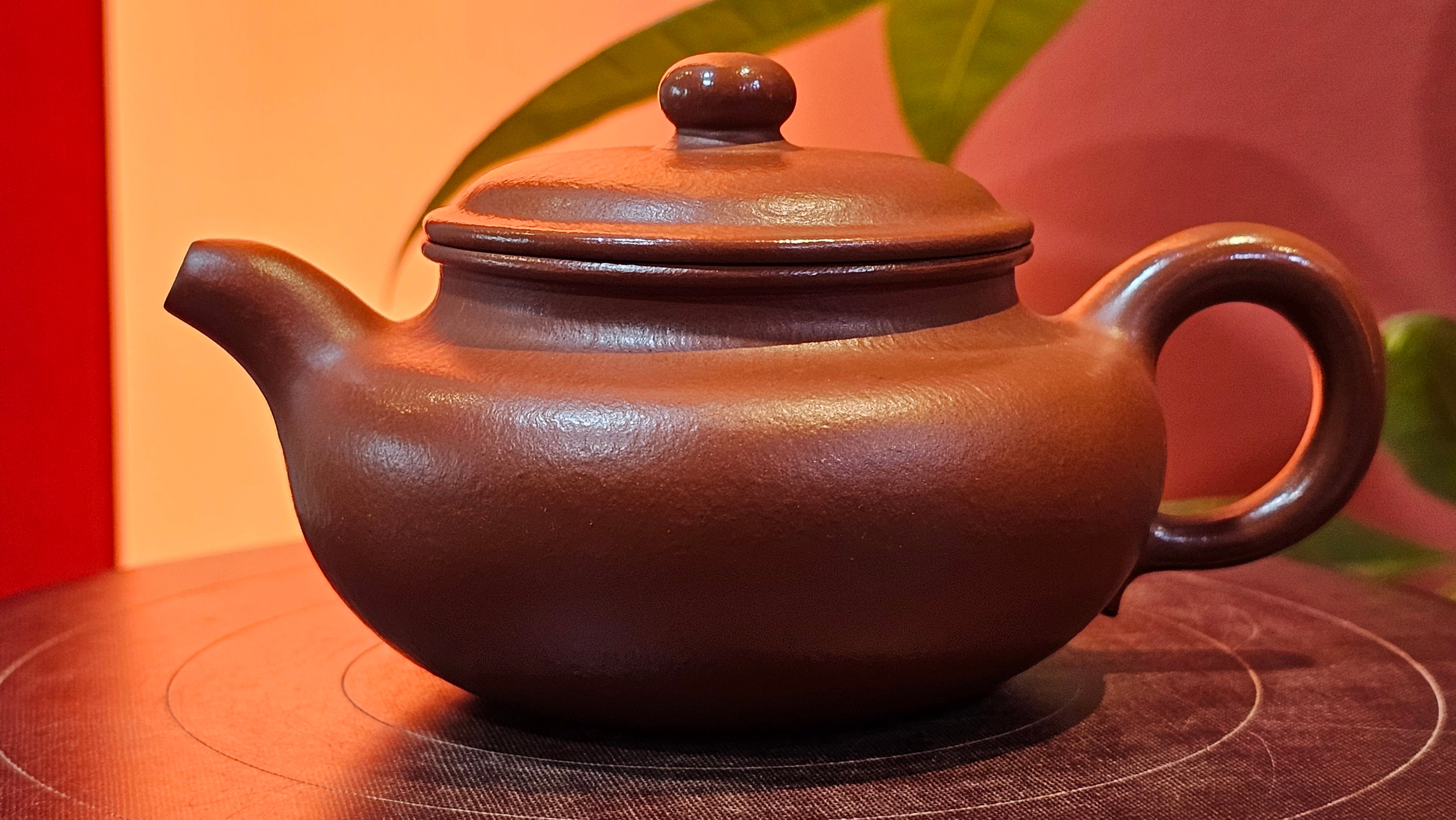 Fang Gu 仿古, 155.1ml, Xiao Mei Yao Zhu Ni 小煤窑朱泥, by Craftsman Shi Yun 石芸 ~ Congratulations to!Mr A.T.! 1239hrs 21st Aug 2025, Elsbethen! Austria🇦🇹.