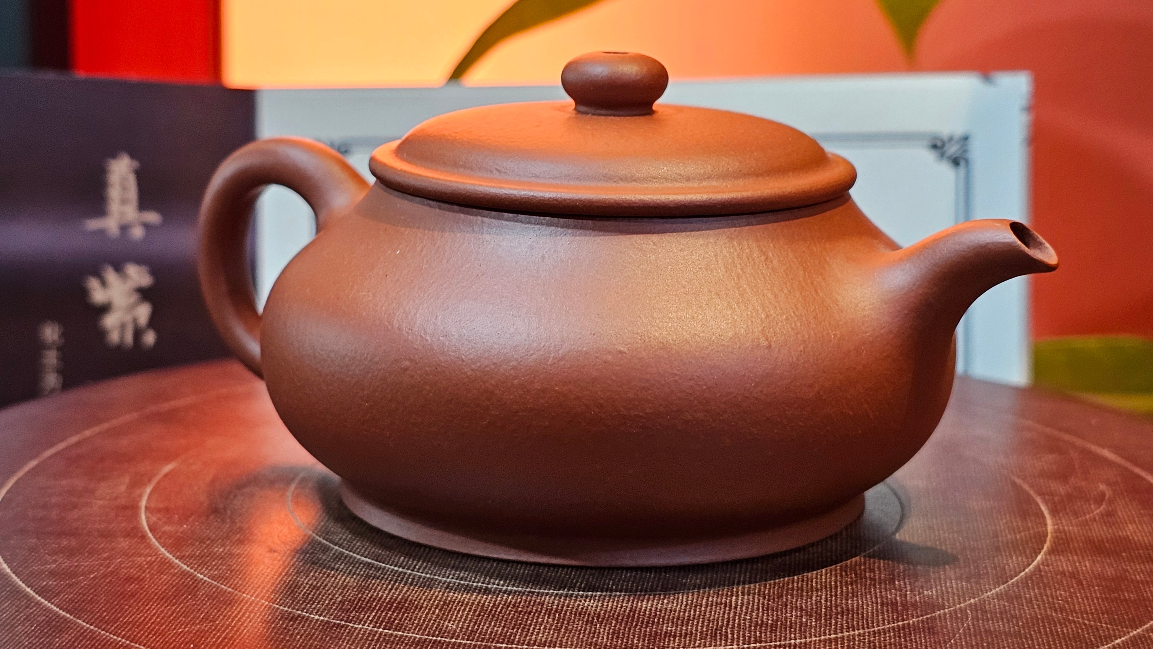 Ming Lu 明炉, 127.5ml, Xiao Mei Yao Zhu Ni 小煤窑朱泥, by our Collaborative Craftsman Wang Xing 王兴 ~!Congratulations to Ms K.L.! 2245hrs 3rd Sept 2025, Cardiff, Wales🇬🇧!