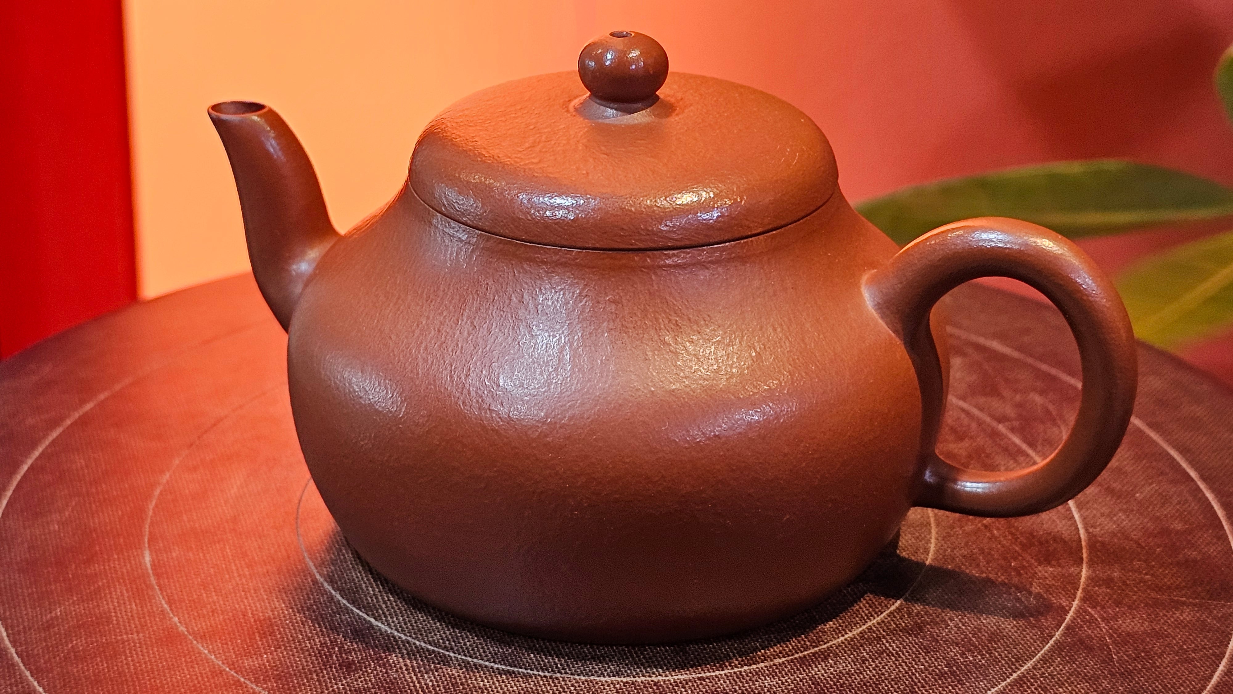 Jun De 君德, 123.4ml, Xiao Mei Yao Zhu Ni 小煤窑朱泥,  by our Collaborative Senior Craftsman Chen Yue Fei 陈跃飞 ~ Congratulations!to Mr E.C.G.! 2023hrs 13th Sept 2025! Singapore🇸🇬!