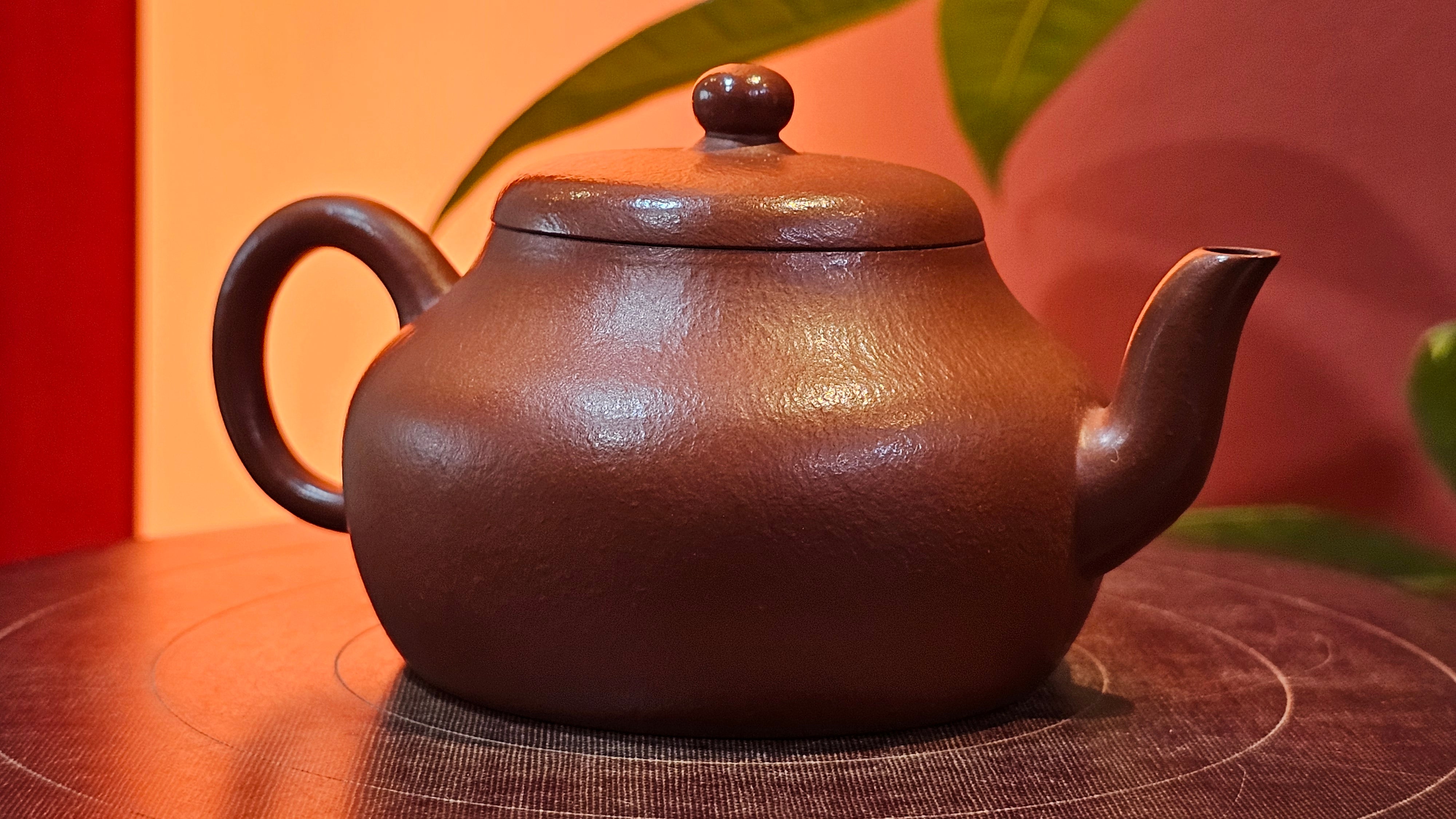 Jun De 君德, 123.4ml, Xiao Mei Yao Zhu Ni 小煤窑朱泥,  by our Collaborative Senior Craftsman Chen Yue Fei 陈跃飞 ~ Congratulations!to Mr E.C.G.! 2023hrs 13th Sept 2025! Singapore🇸🇬!