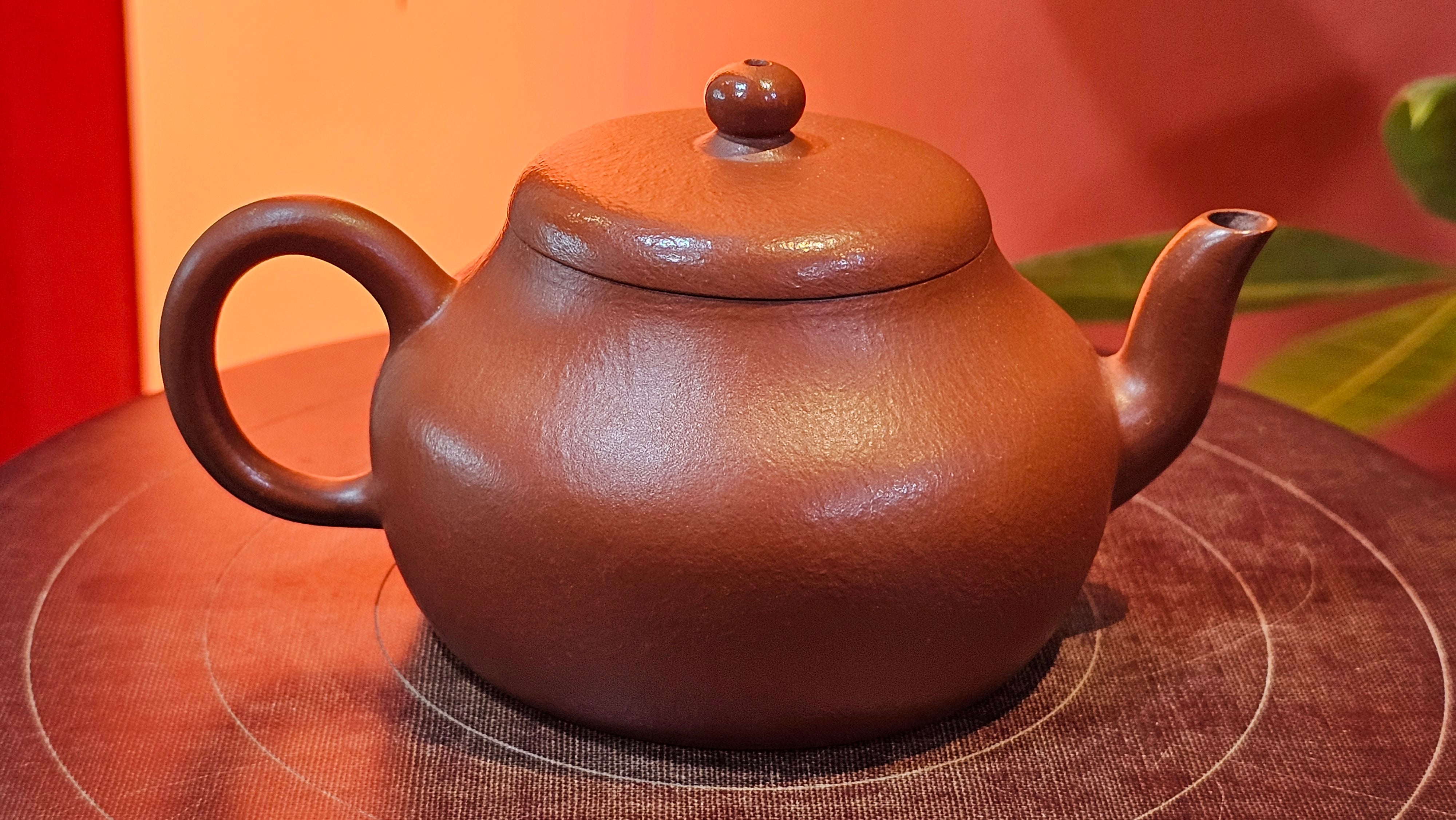 Jun De 君德, 123.4ml, Xiao Mei Yao Zhu Ni 小煤窑朱泥,  by our Collaborative Senior Craftsman Chen Yue Fei 陈跃飞 ~ Congratulations!to Mr E.C.G.! 2023hrs 13th Sept 2025! Singapore🇸🇬!